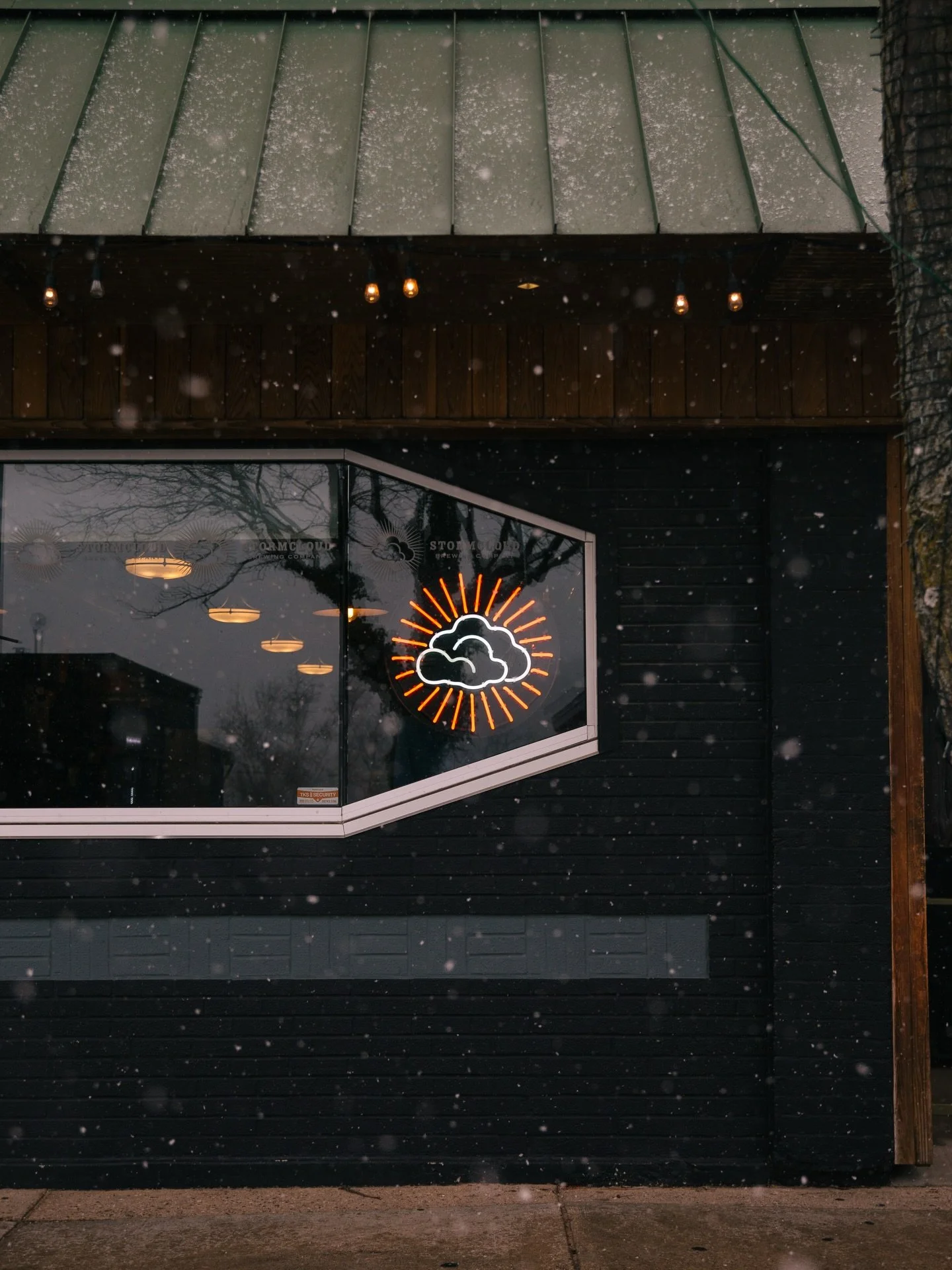 We are giving your brain a holiday break&mdash; NO TRIVIA TONIGHT! Eat well &amp; rest up. We&rsquo;re back next week for Week 7 of our Fall Pub Trivia Tournament.

Reminder: we&rsquo;re closed tomorrow for Thanksgiving! 

Swing by the pub and stock 