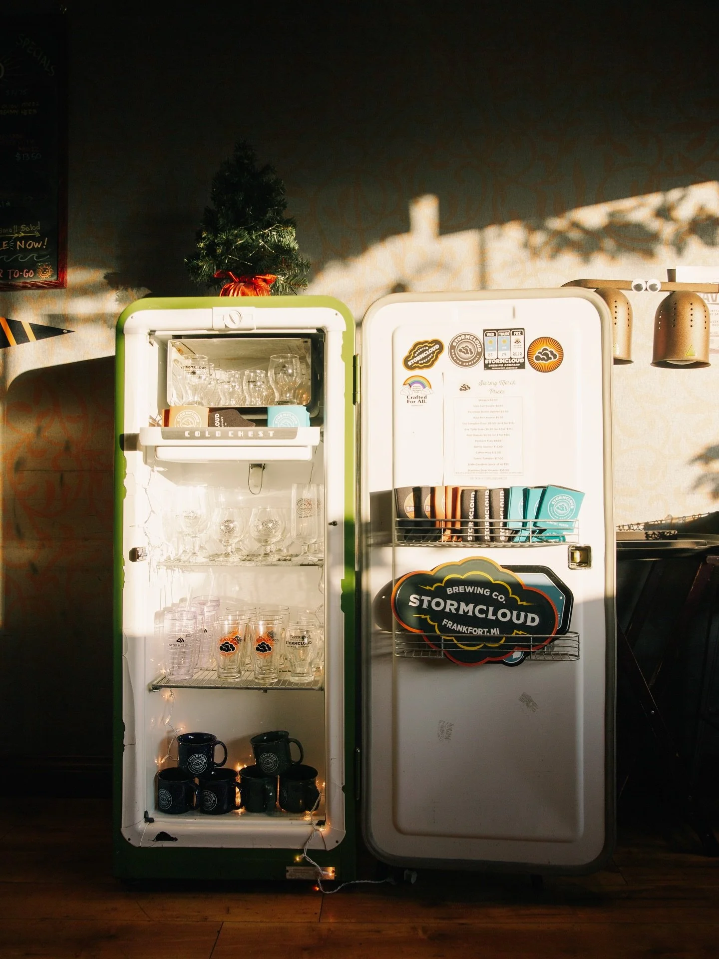 Don&rsquo;t forget to take advantage of our holiday merch sale online this week. Buy $100+ worth of merchandise or gift cards, get a free pub gift card equal to 20% of your purchase! A gift that keeps giving 🎁

Valid online from 12/8-12/12. Valid in