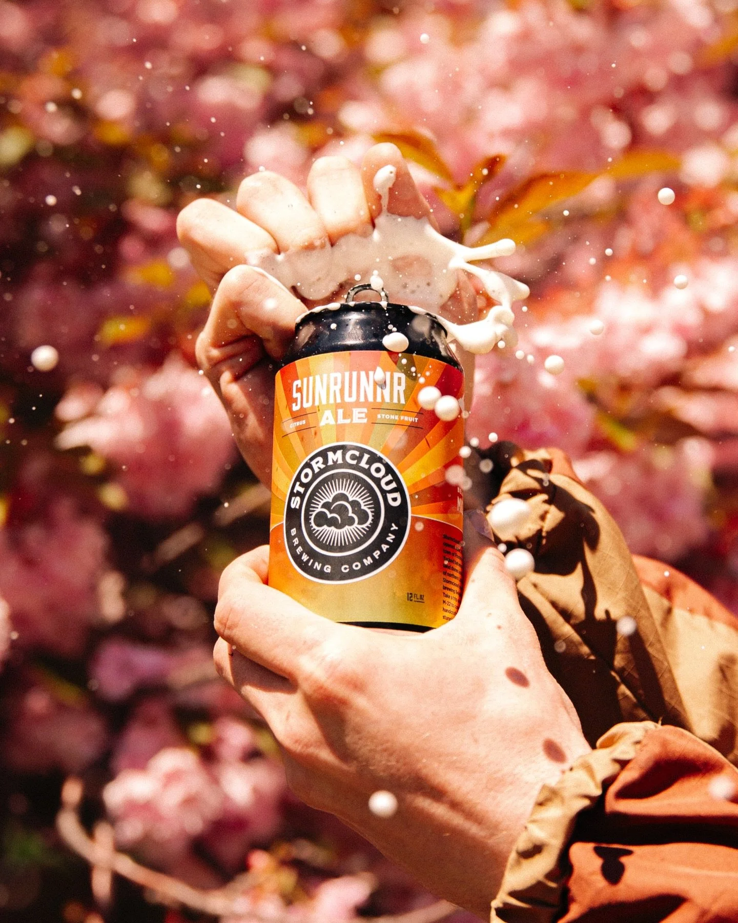 HAPPY SUNRUNNR DAY!

Sunrunnr Ale, our seasonal witbier, is officially tapped for the season. Head down to the pub for DJ Jeshua Hyde spinning vinyl until 5pm &amp; hot dogs from 3-5pm!

The sun&rsquo;s not out currently, but our buns are!!!! See you