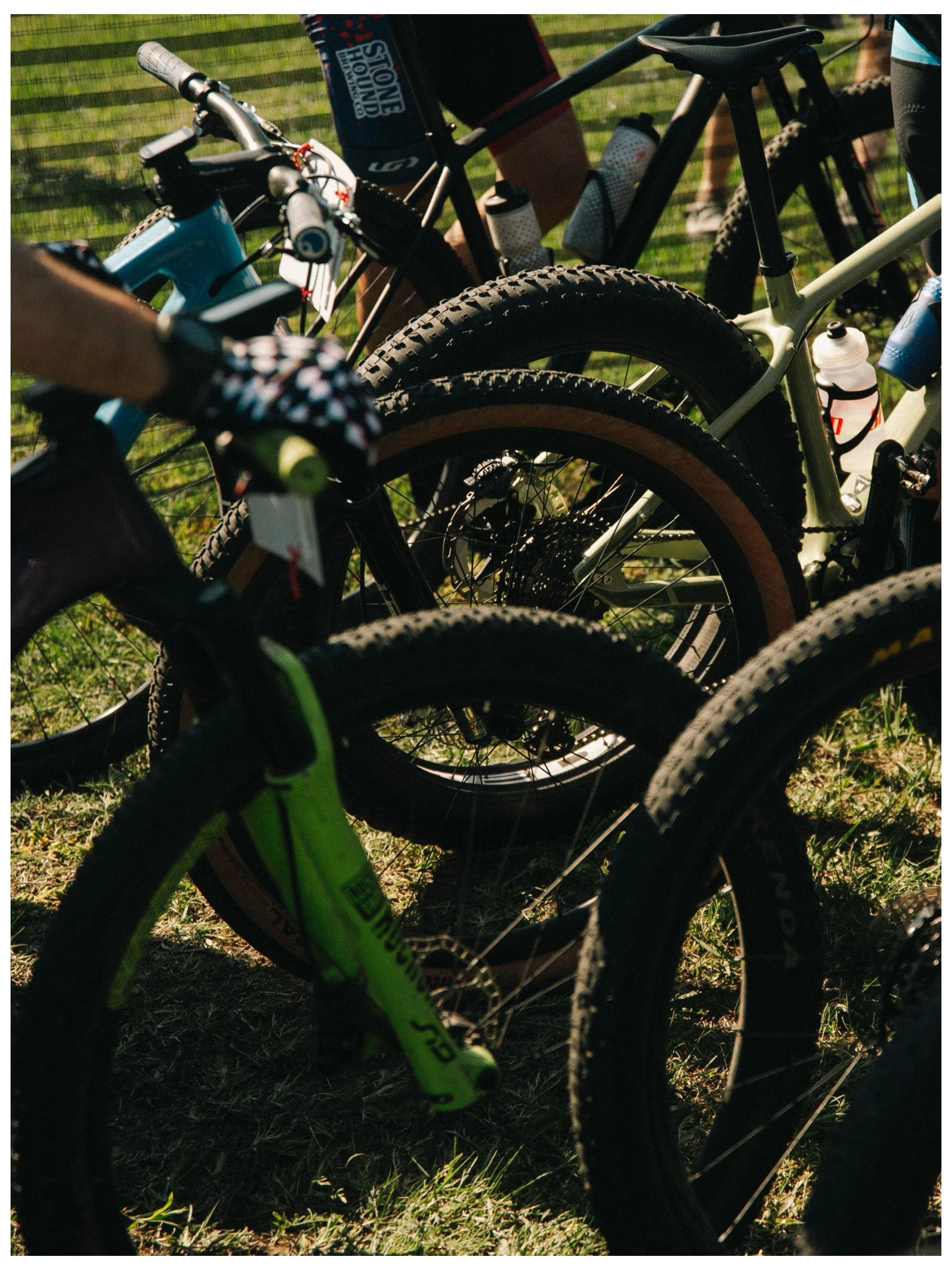 Registration for Arcadia Grit &amp; Gravel closes at 5pm today. Head over to @arcadiagritandgravel to register before it&rsquo;s too late!

Good luck to all the racers this Saturday. You definitely deserve a beer after this one!!