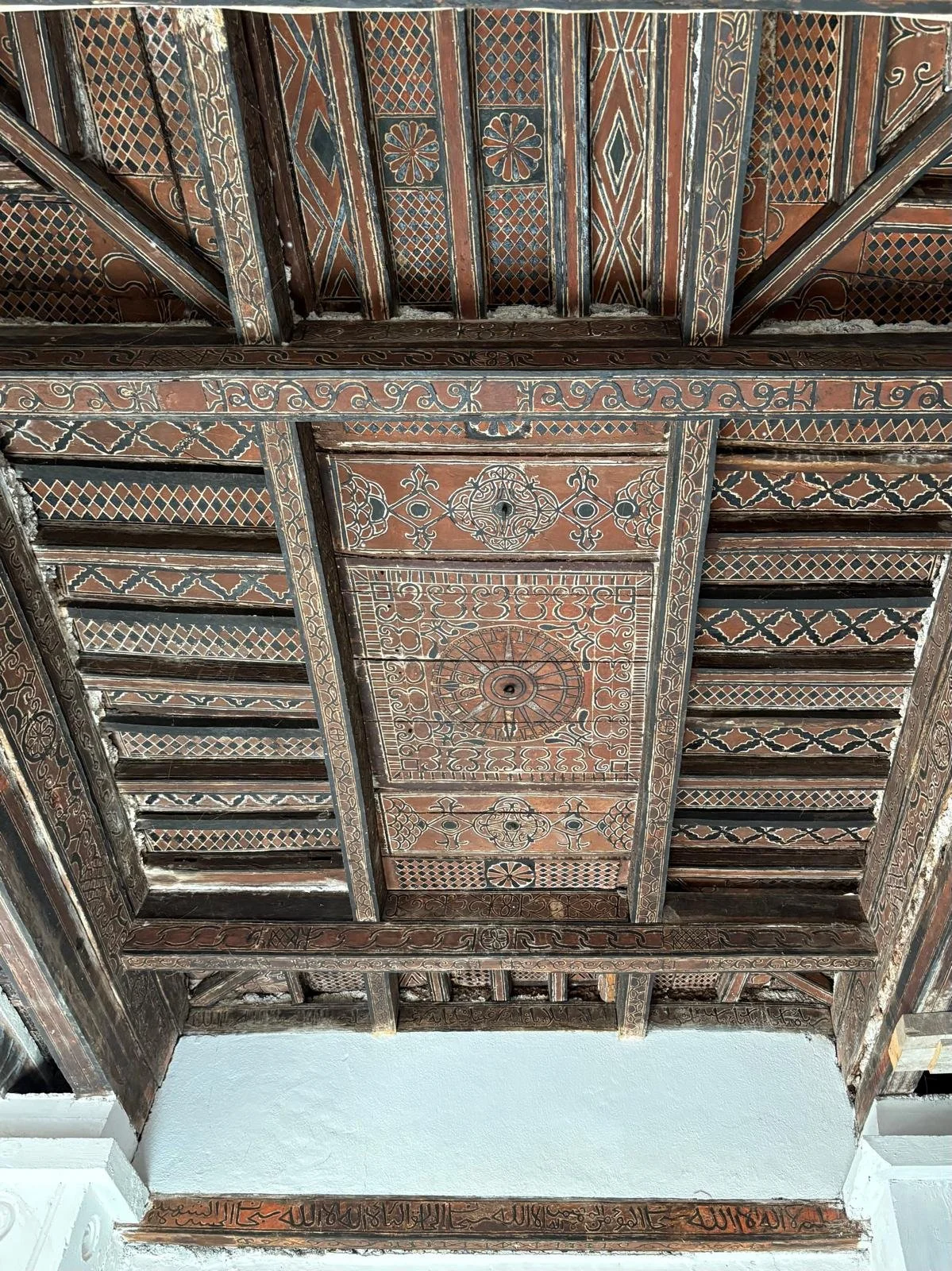 8_Ujumbe de Mutsamudu - plafond orné.jpeg