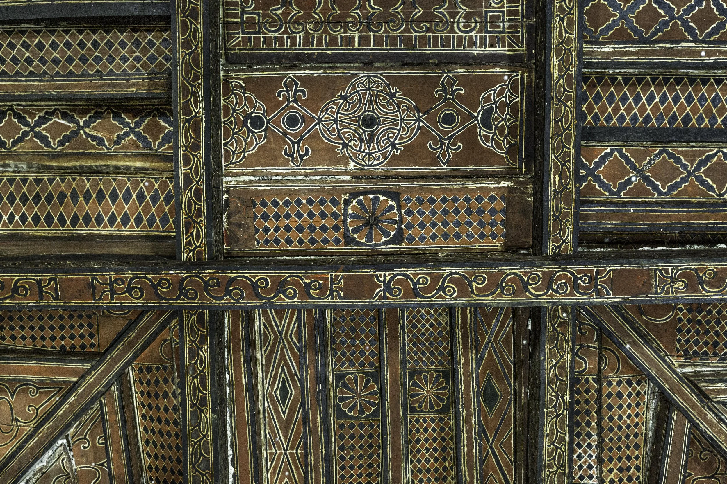 11_Ujumbe de Mutsamudu - détail du plafond orné.jpg