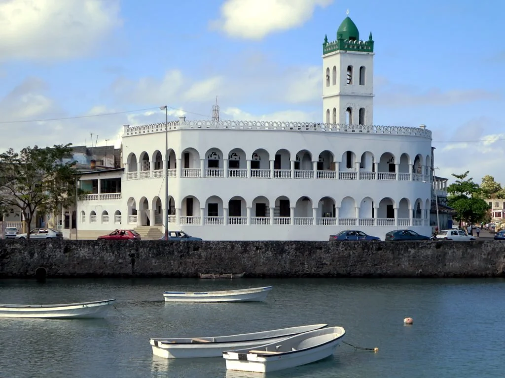 Ancienne_Mosquee_du_Vendredi_(10886895544).jpg