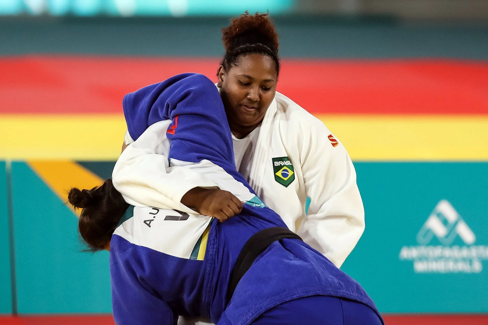 Bia Souza vence campeã olímpica, cai em revanche de Paris e fecha em 7º no Mundial