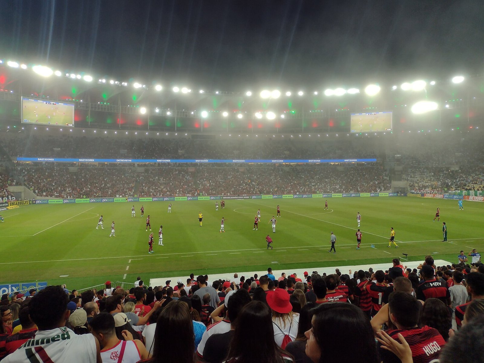 Fla-Flu e Dérbi no mesmo horário: liderança do Brasileirão pode mudar de mãos no domingo