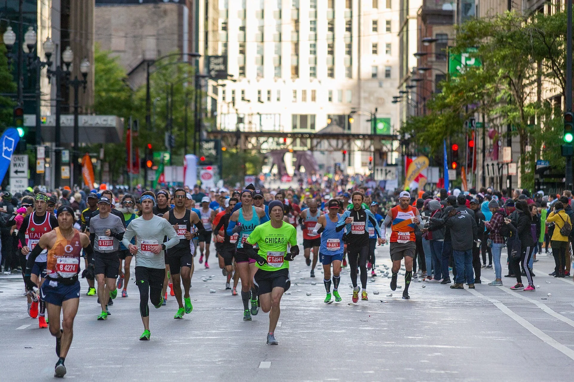 Maratona de Chicago: Vanessa Cristina representa o Brasil entre as cadeirantes; Kiplimo e Kosgei lideram a elite