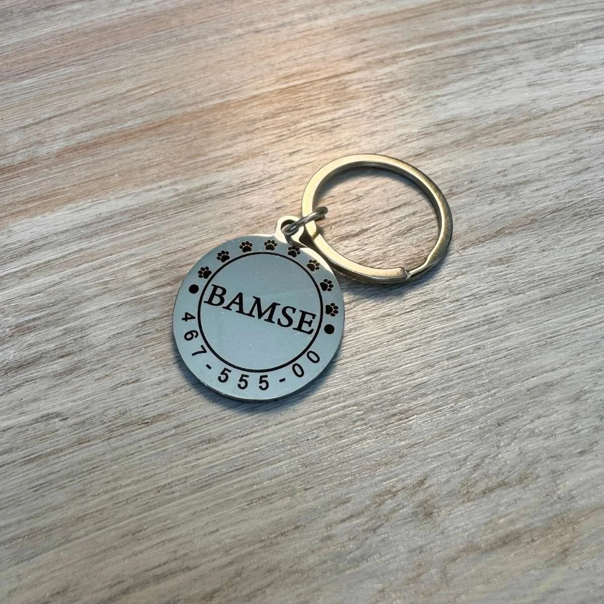 Nordisk Pote – Rundt design (telefonnummer gravert foran)