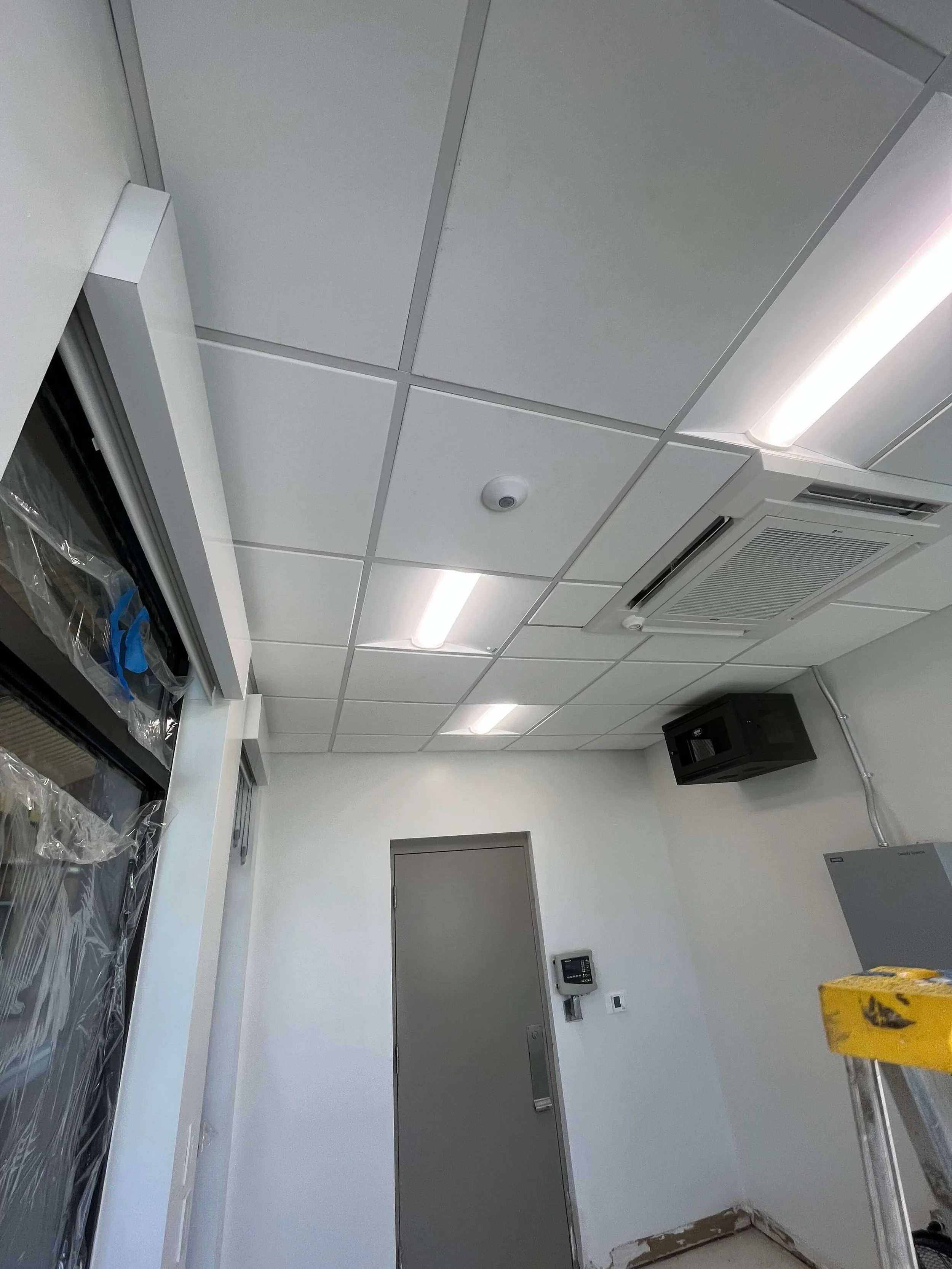 DCM-drywall-and-construction-ceiling-grid-metal-studs_4191.jpeg