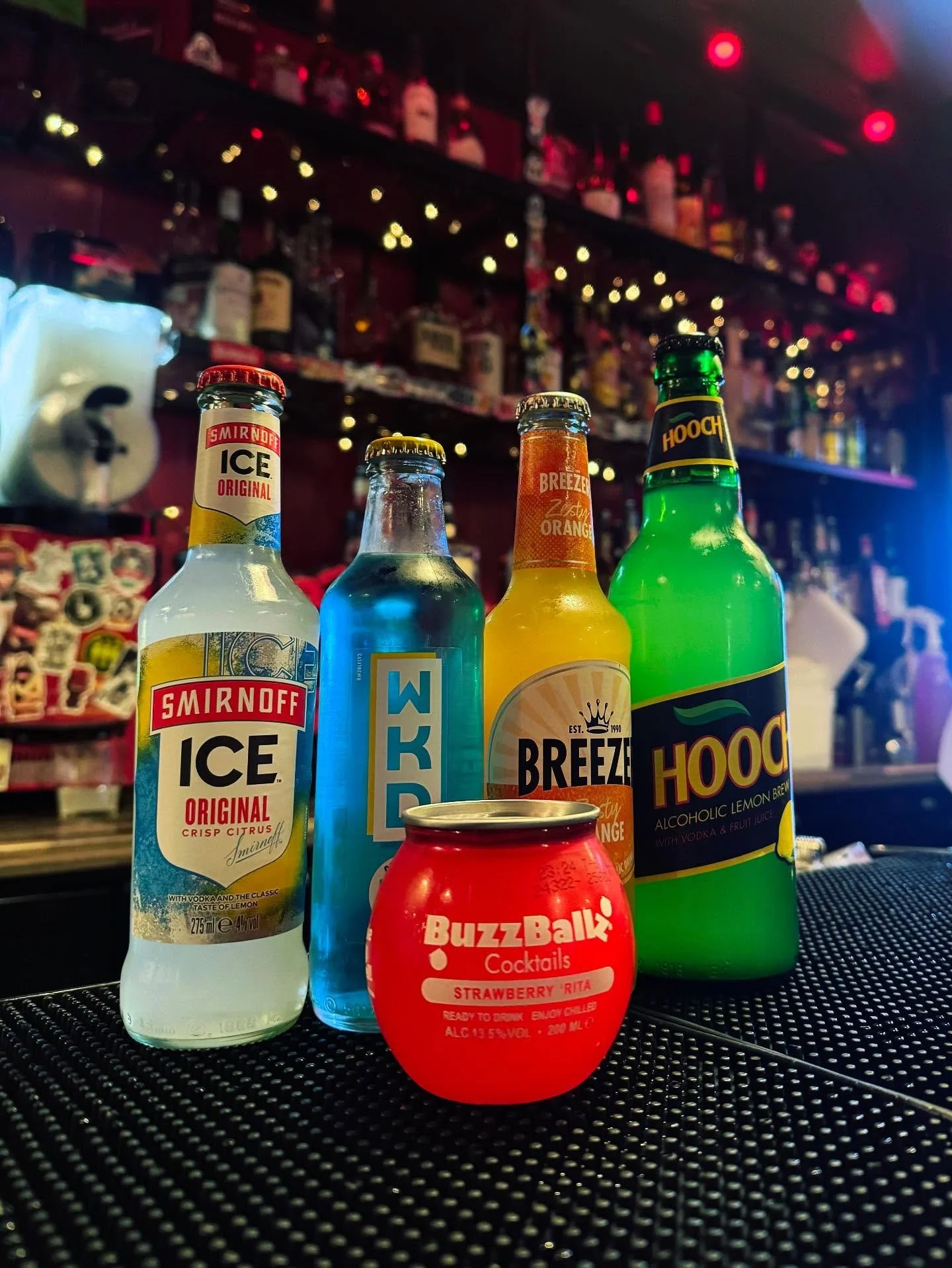 Choose your fighter 👀 &pound;5 Pints and Cocktails until 8pm every day! Work in Hospitality? Enjoy happy hour all night on Mondays 🤟