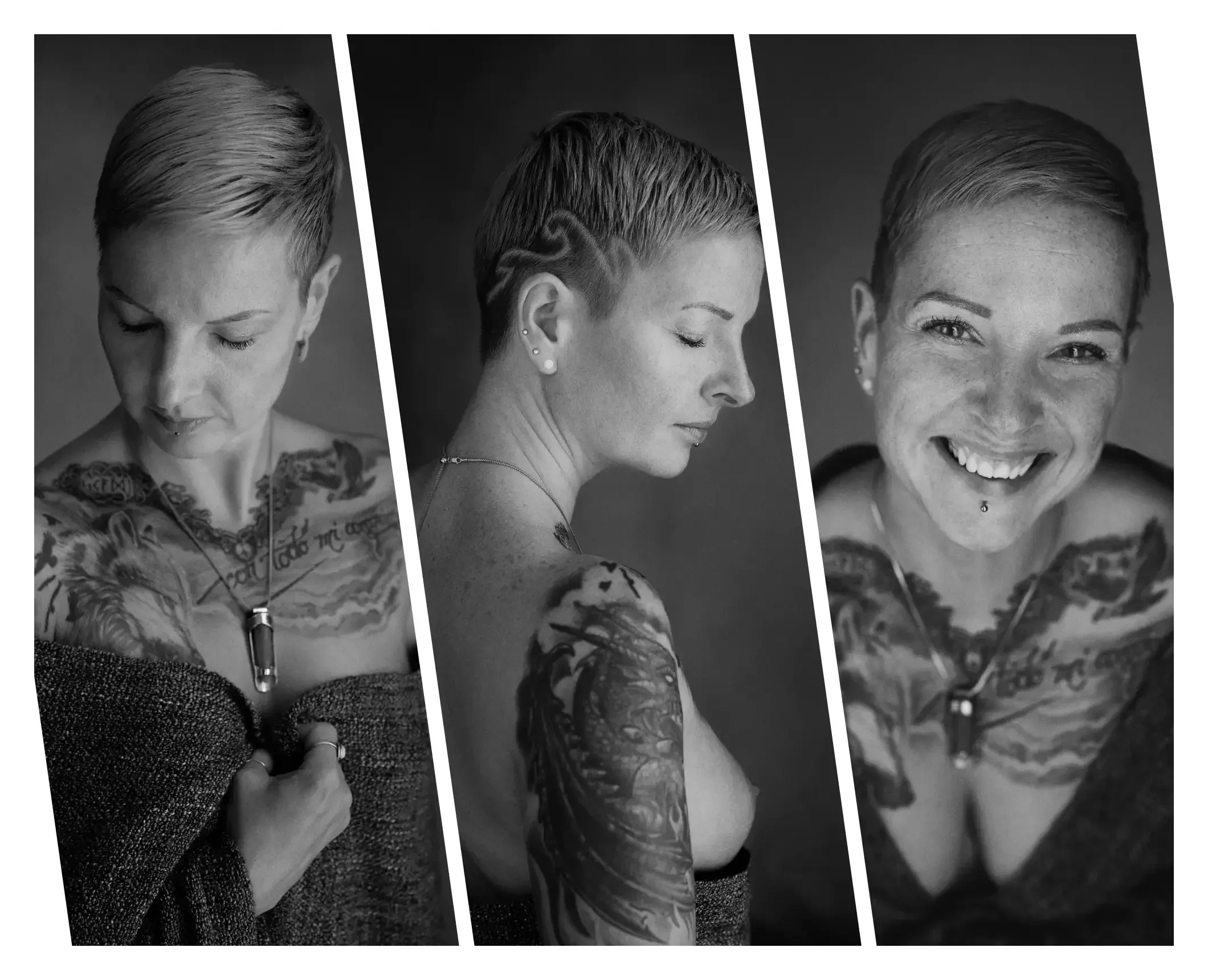 Drei Schwarz-Weiß-Fotografien einer Frau mit kurzen Haaren, Tattoos und Piercings, die verschiedene Gesichtsausdrücke zeigt, im oberen Bild leicht nach unten schauend, in der Mitte seitlich mit geschlossenen Augen, im unteren Bild lächelnd.