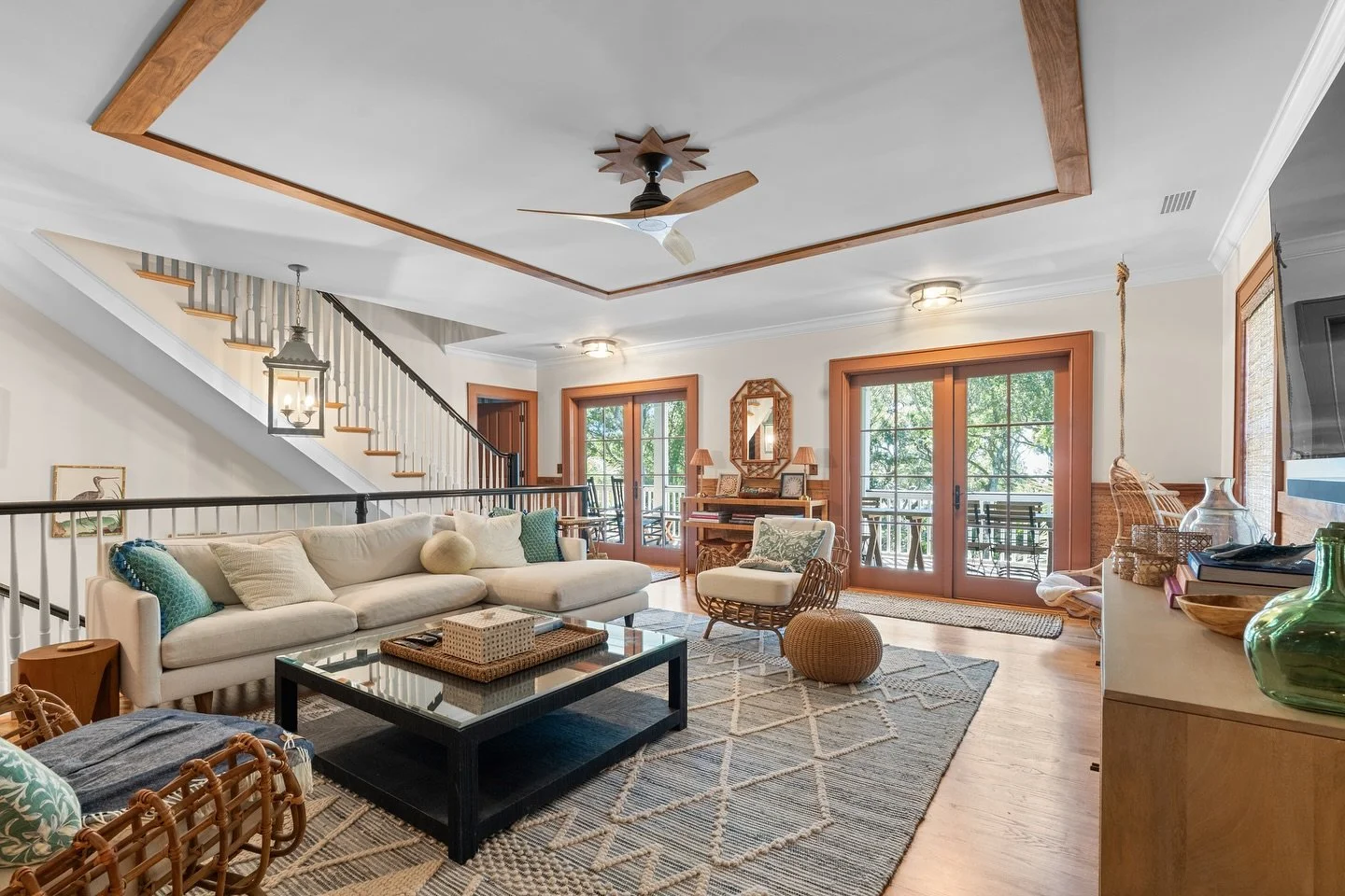 This living room renovation started with a full Marsh Point update &mdash; fresh finishes, custom built-ins, and a light, coastal vibe. But when the homeowners decided to take it a step further, we came back to elevate it again. 🌿

The final touches