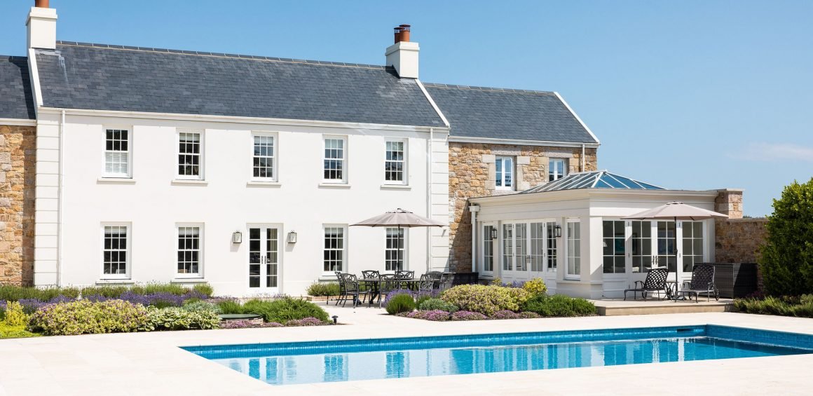  La Croute 
 ST. JOHN // PRIVATE HOUSE 