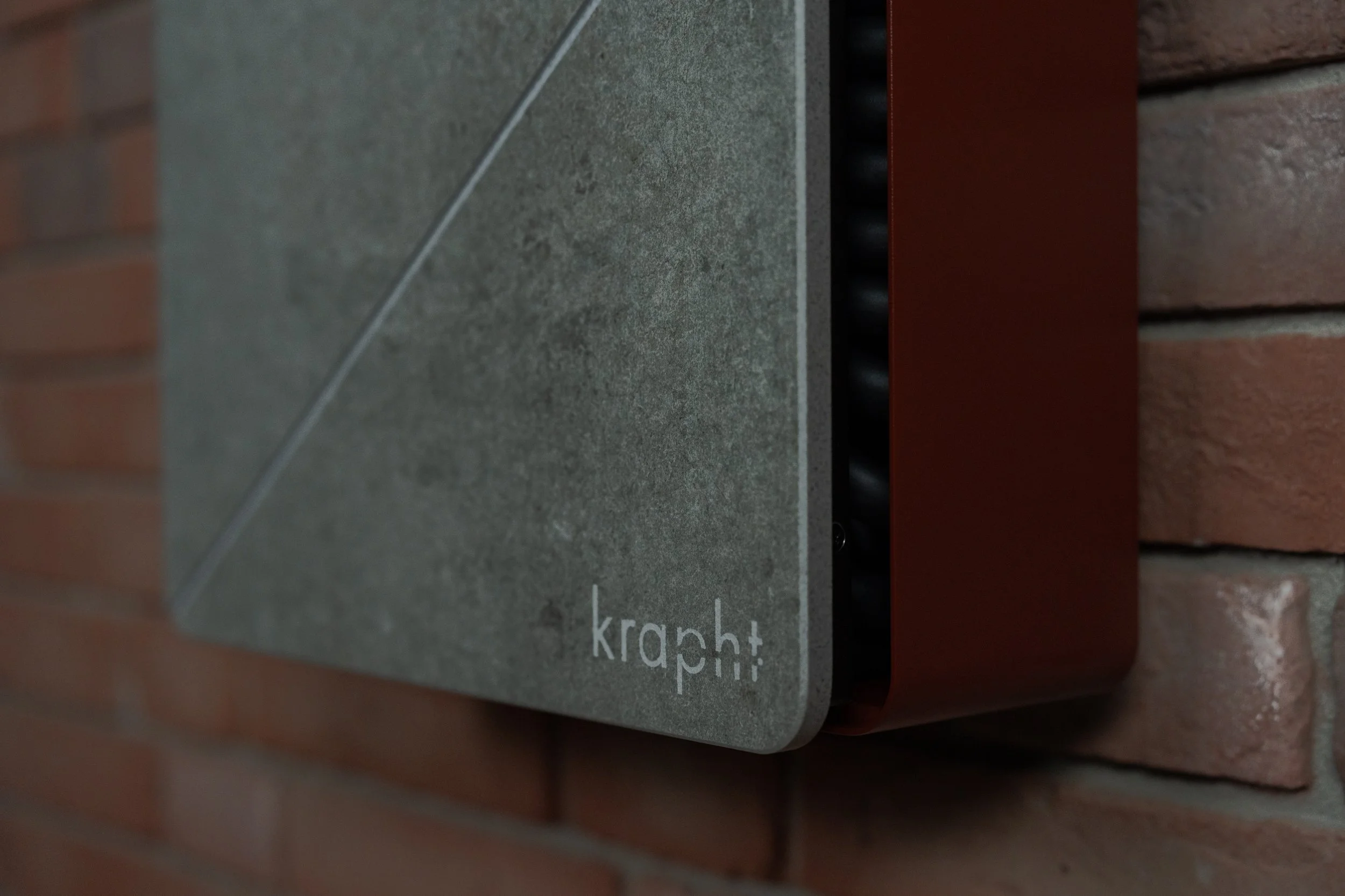 Krapht C2 - Imperial Red und Concrete Calm