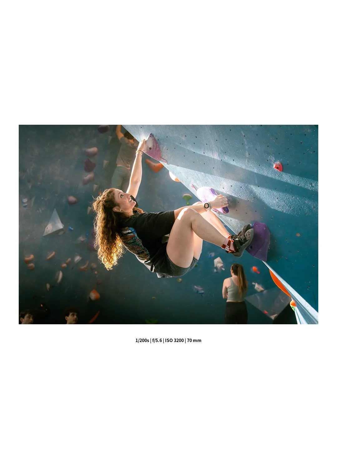 The @korrectfitness fam went bouldering over the weekend! These social meetups are a such great way to meet people who don't keep the same schedule as you. Come through for the next one! 🔥