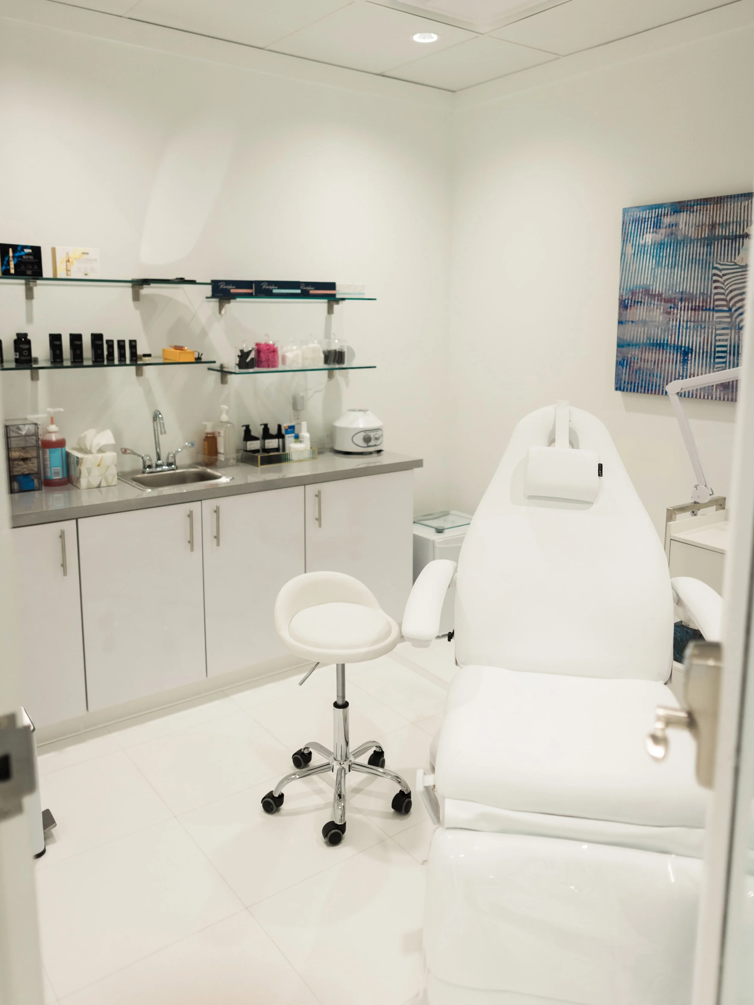 The best way to freshen up your week, visit us in the studio! 🙌

Message us to book your appointment-limited availability this month!

#lathamny #upstateny #albanyny
