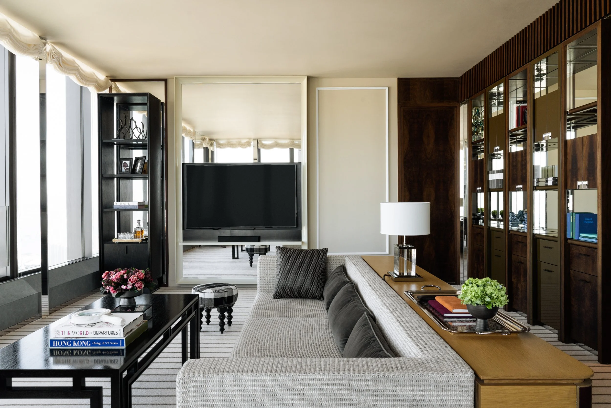 2021_RosewoodHK_DianeNittke_WhatTheFox-0414.jpg