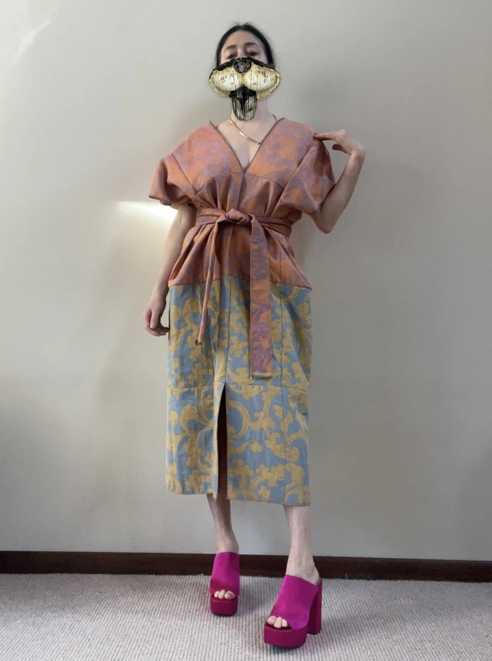 VERSION 1 / belted in damask silk