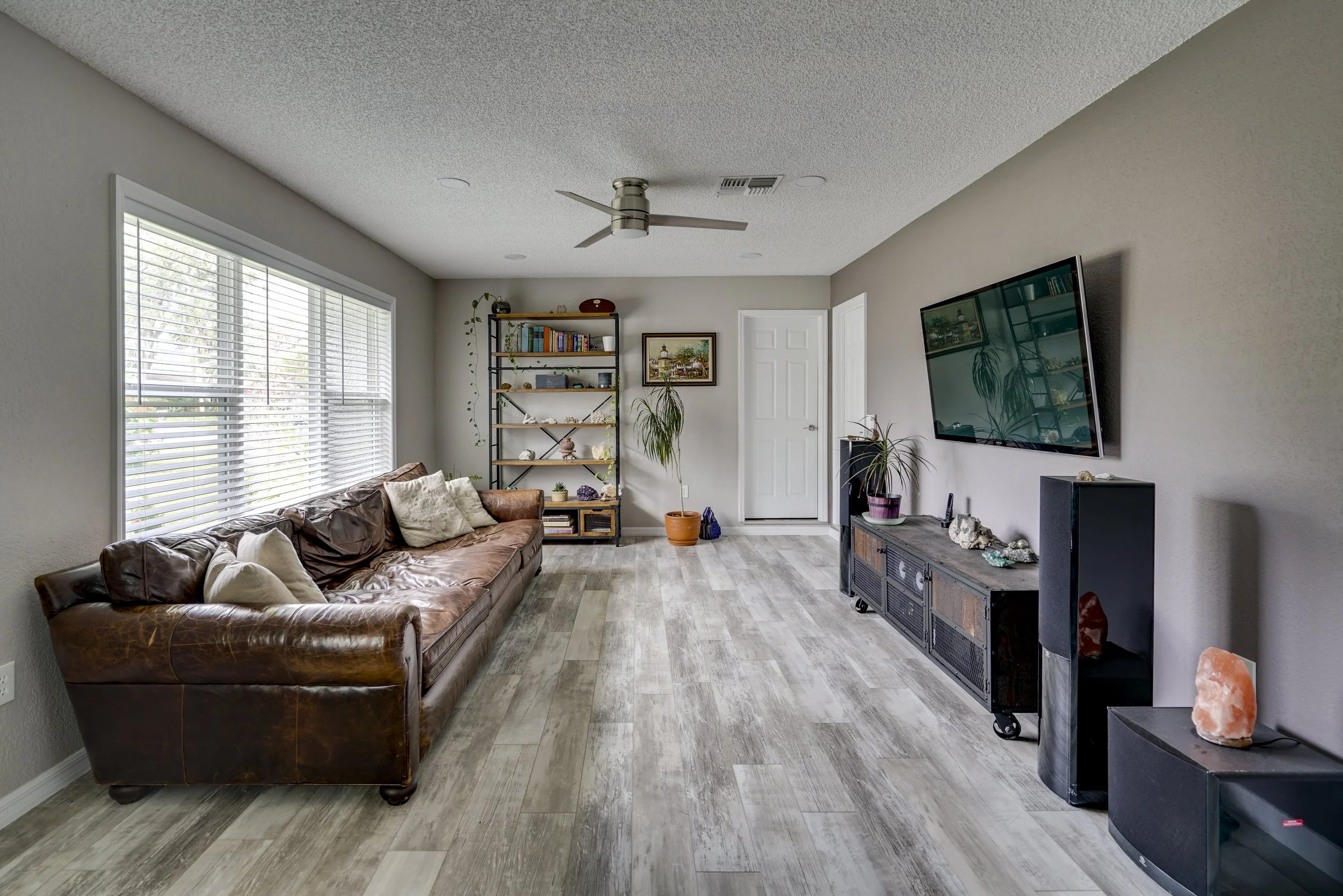 full-home-remodel-spring-hill-living-room.jpg