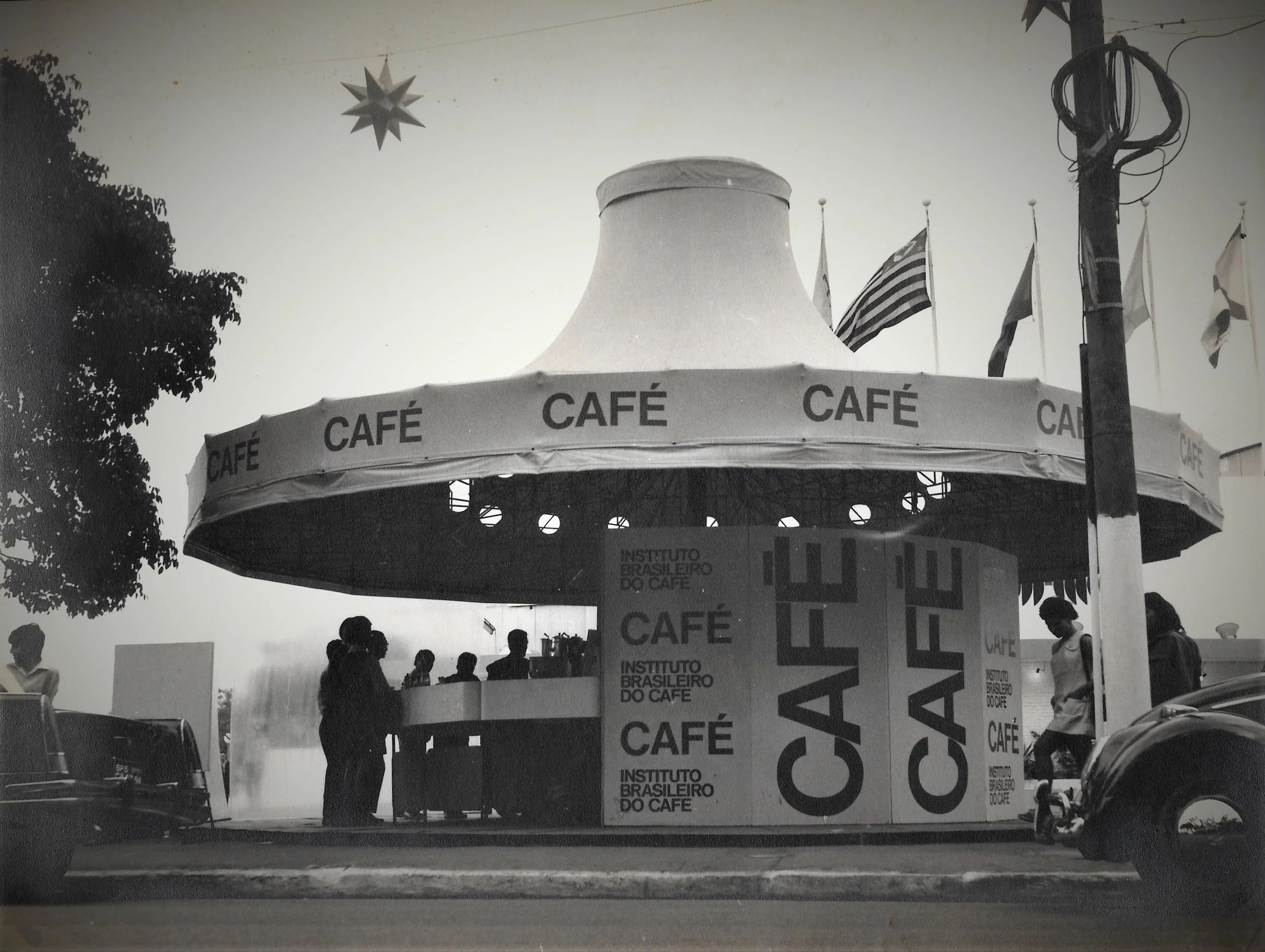 Estante BF na mostra em Belo Horizonte