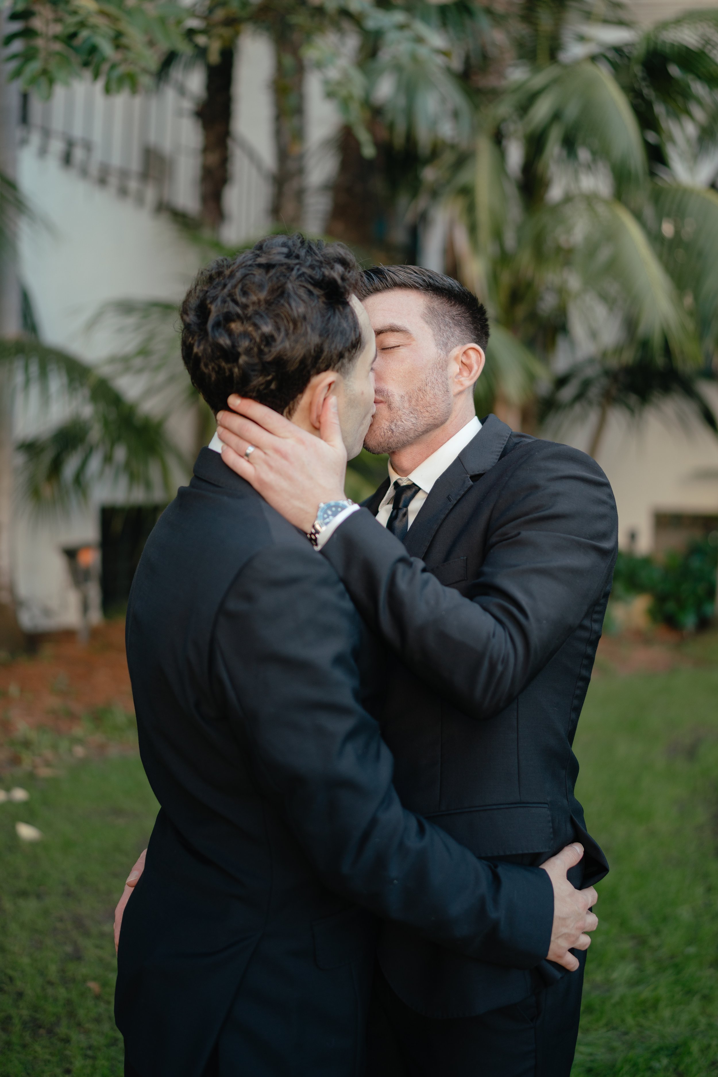 Elopement Santa Barbara Courthouse 