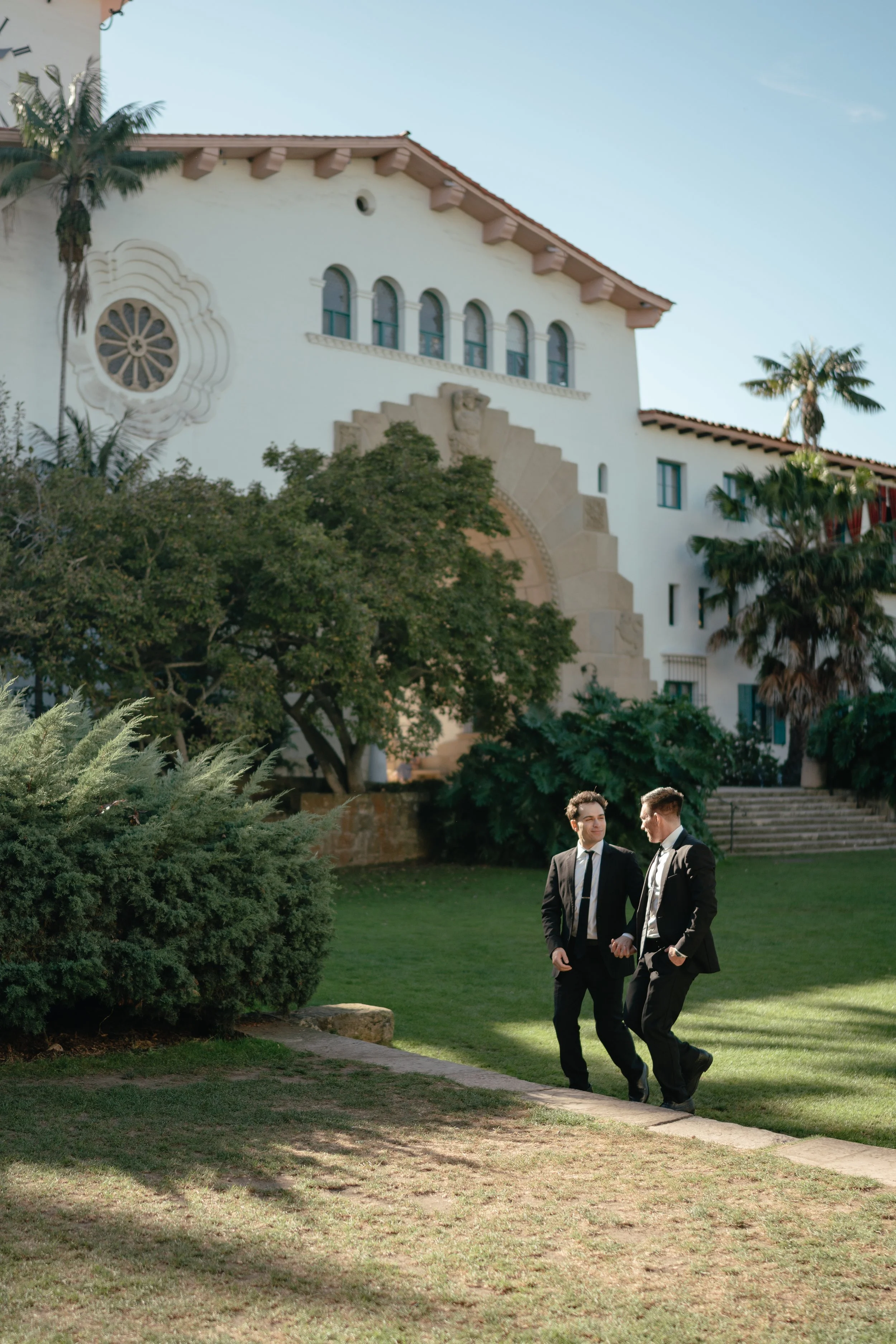 Santa Barbara Courthouse Wedding Romantics