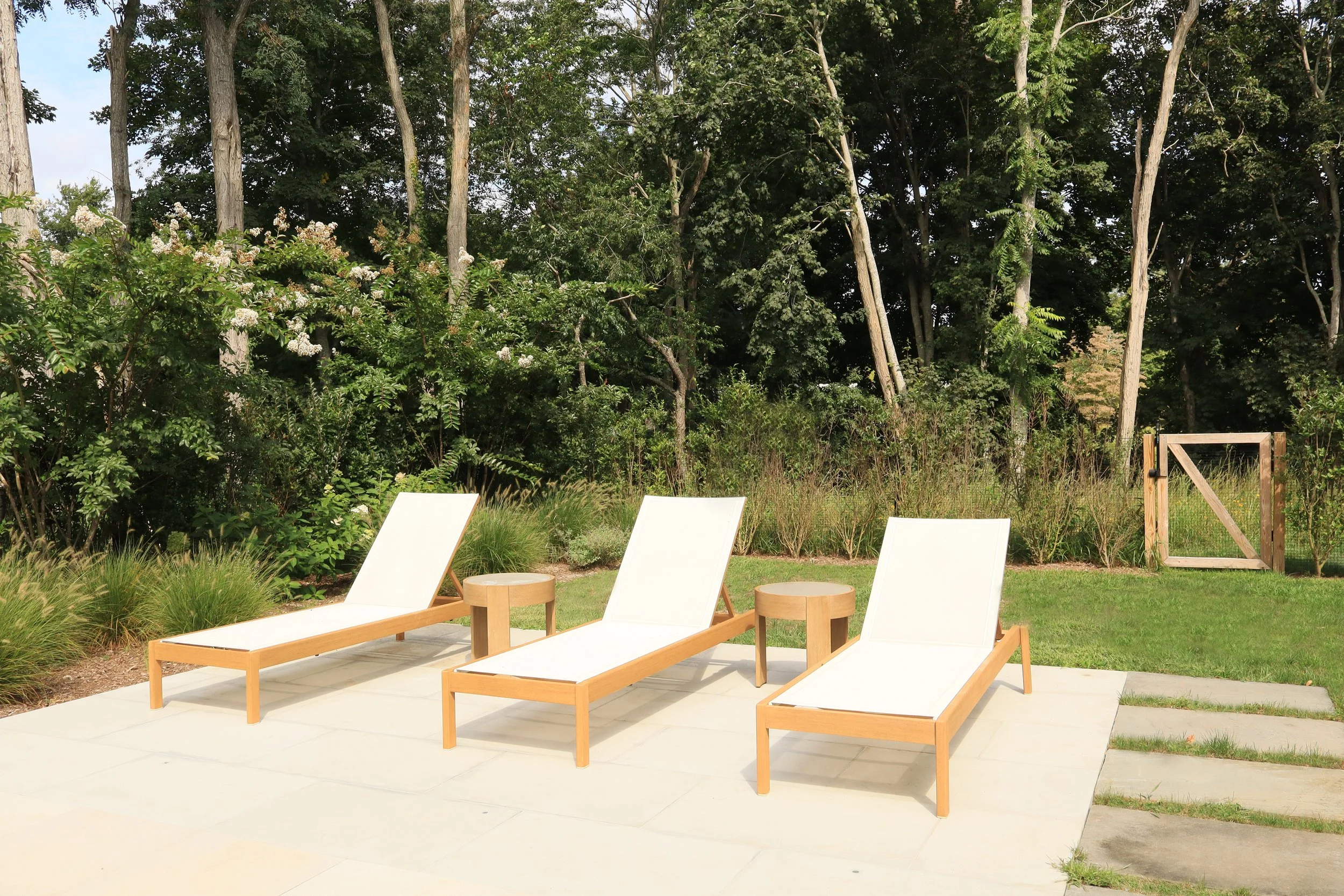 Pool Loungers2.jpg