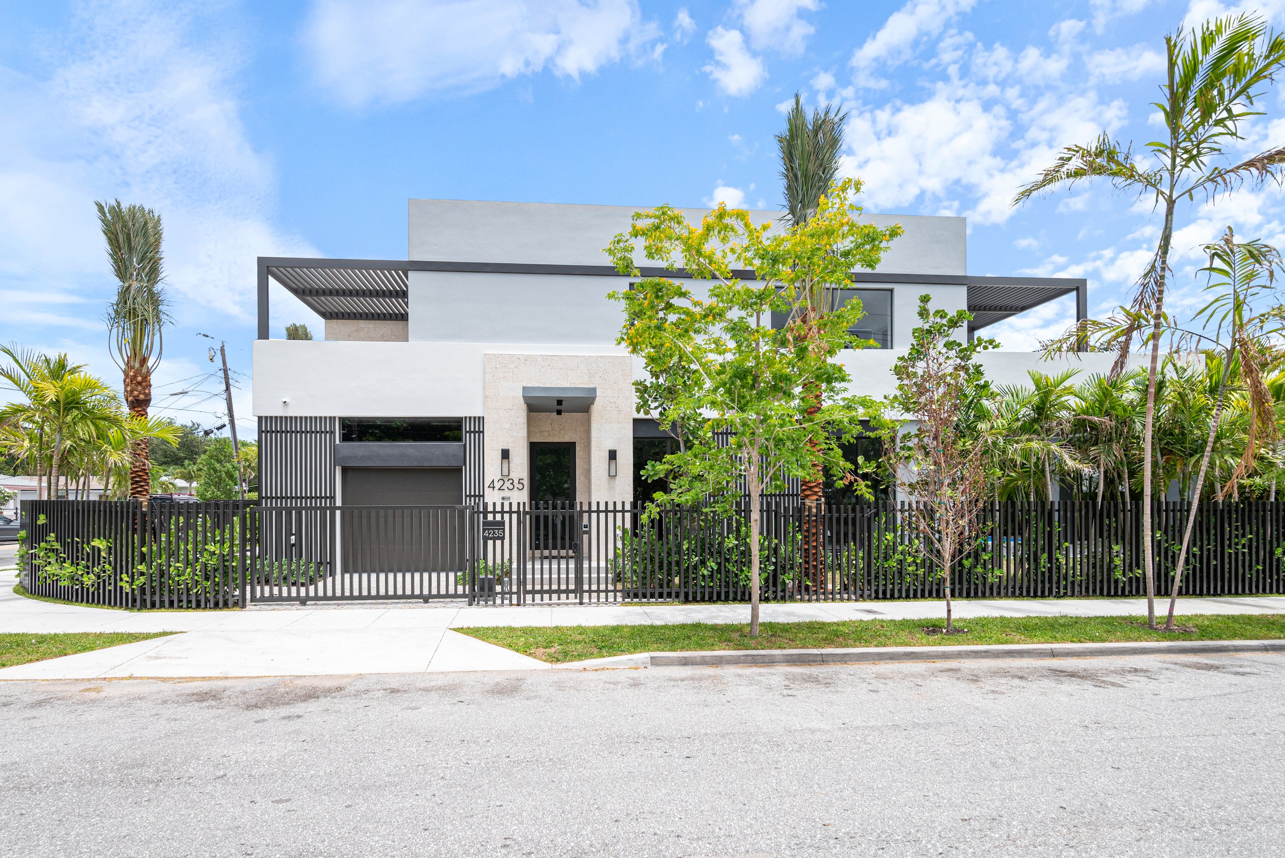 4235 NW 1st Avenue Residence