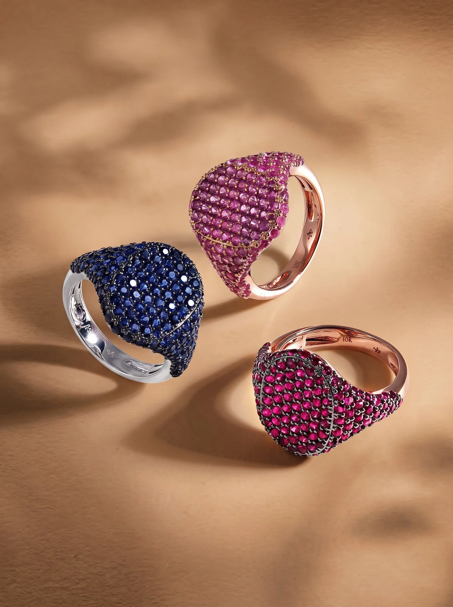 Let color do the talking.