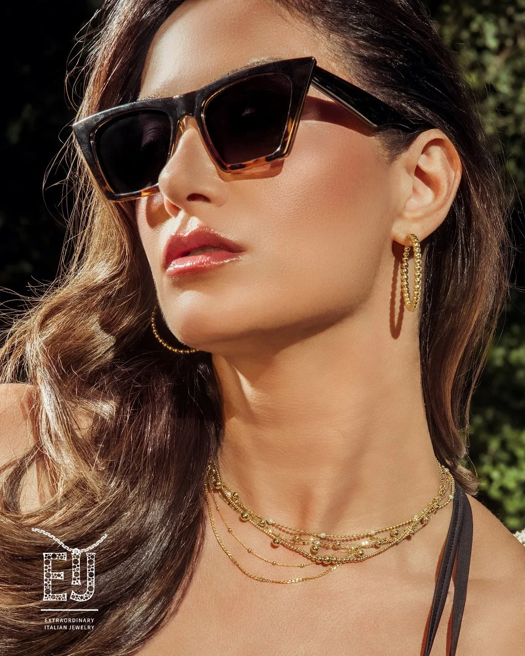 Good style doesn't have to try too hard.⁠
⁠
A few beautifully layered necklaces. Diamond-cut accents that catch the light. The right pair of Italian hoops.⁠
⁠
Sometimes the simplest combinations make the strongest impression.⁠
⁠
Armadani Fall/Winter 