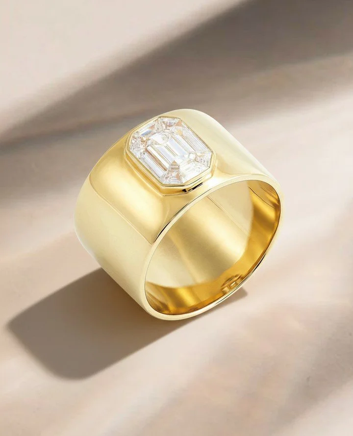 Not your ordinary diamond ring.⁠
⁠
Bold gold. Brilliant geometry. A statement all its own.