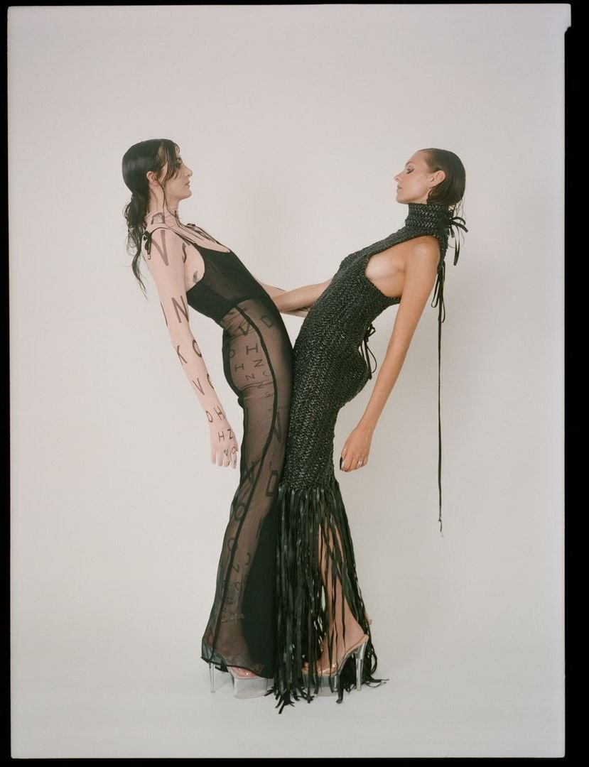 -10.00R, -9.00L RUNWAY GRADUATE COLLECTION
Film Photography: Alexia Mavrolleon
Digital Photography: Nona Ostrowsky