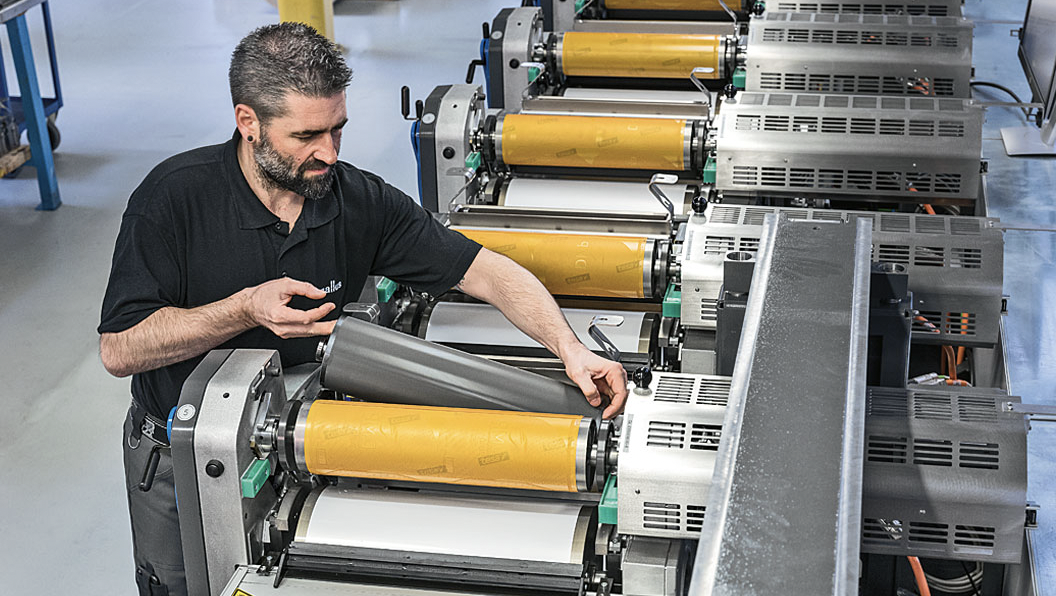 Guía técnica de flexografía híbrida: integración digital, automatización y eficiencia en impresión