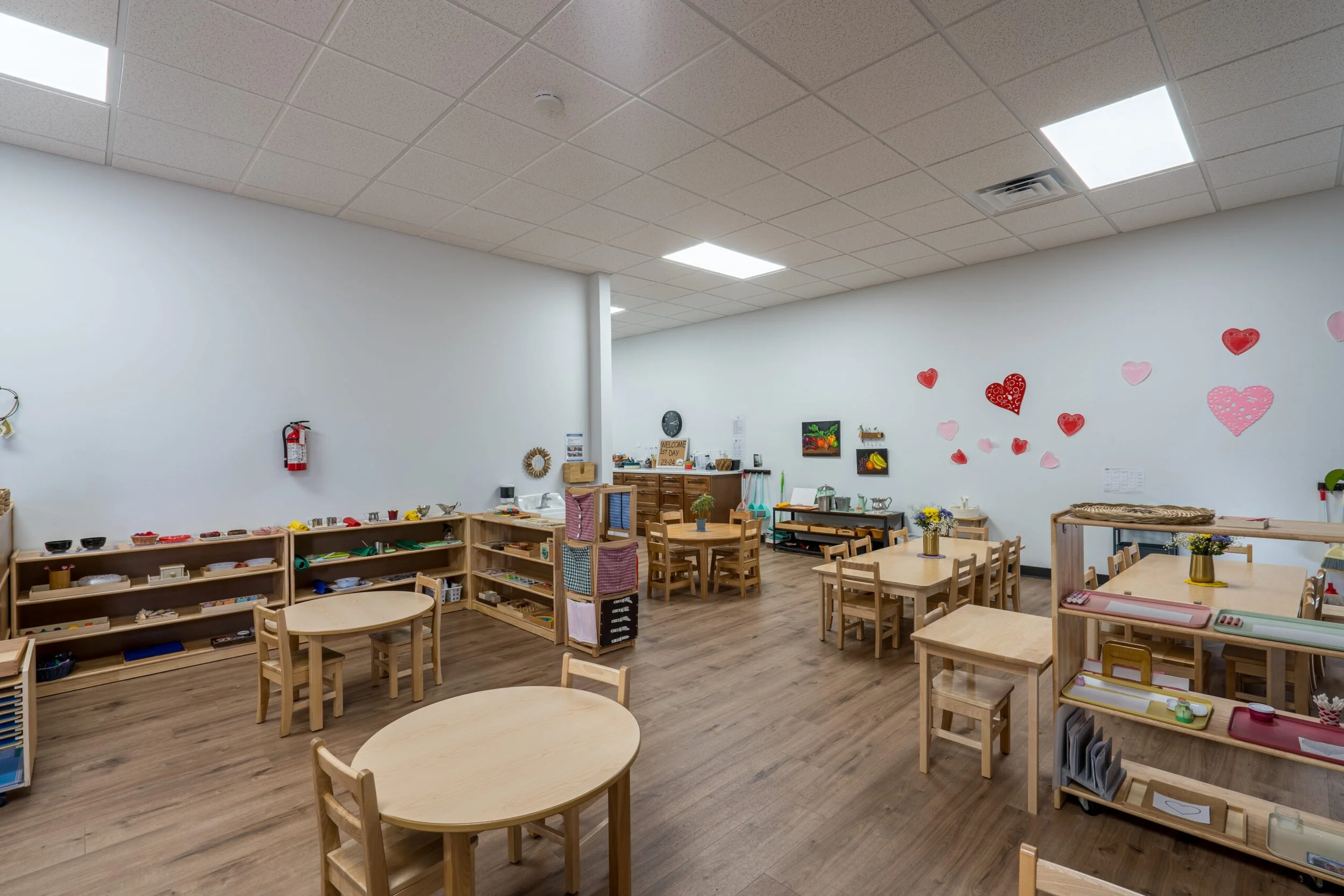 Montessori-Atlas-6-of-14-scaled.jpg
