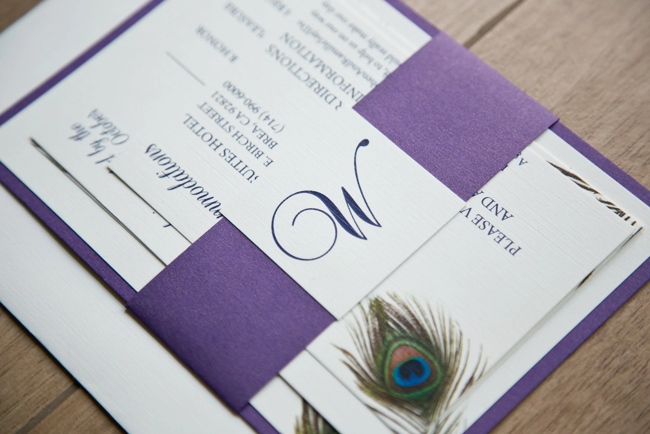 peacock-feather-wedding-invitation