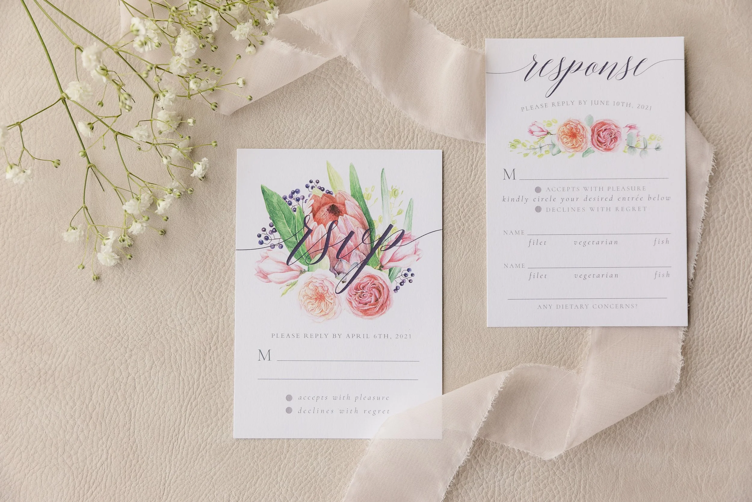 succulent-floral-wedding-invitation
