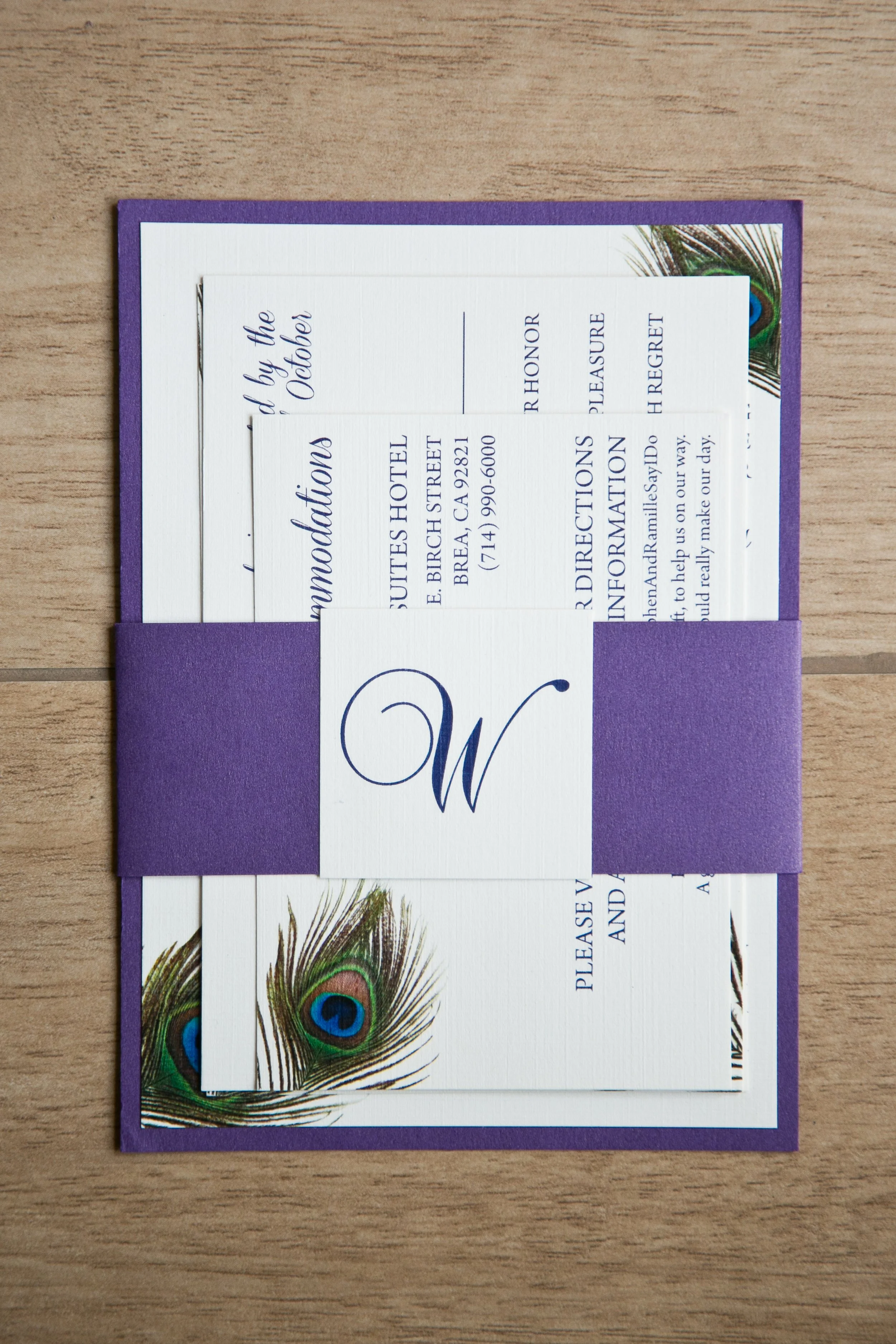peacock-feather-wedding-invitation