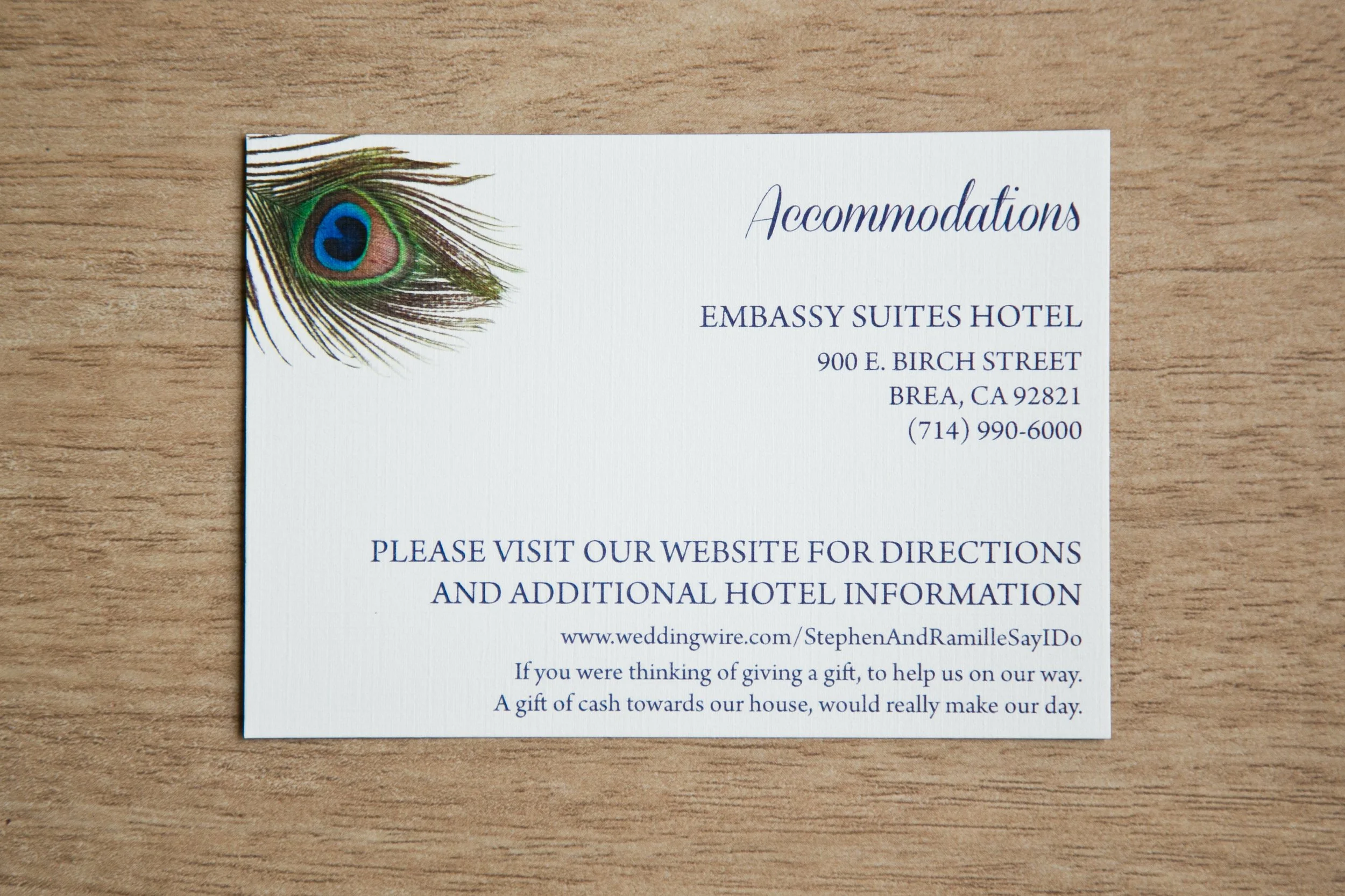 peacock-feather-wedding-invitation