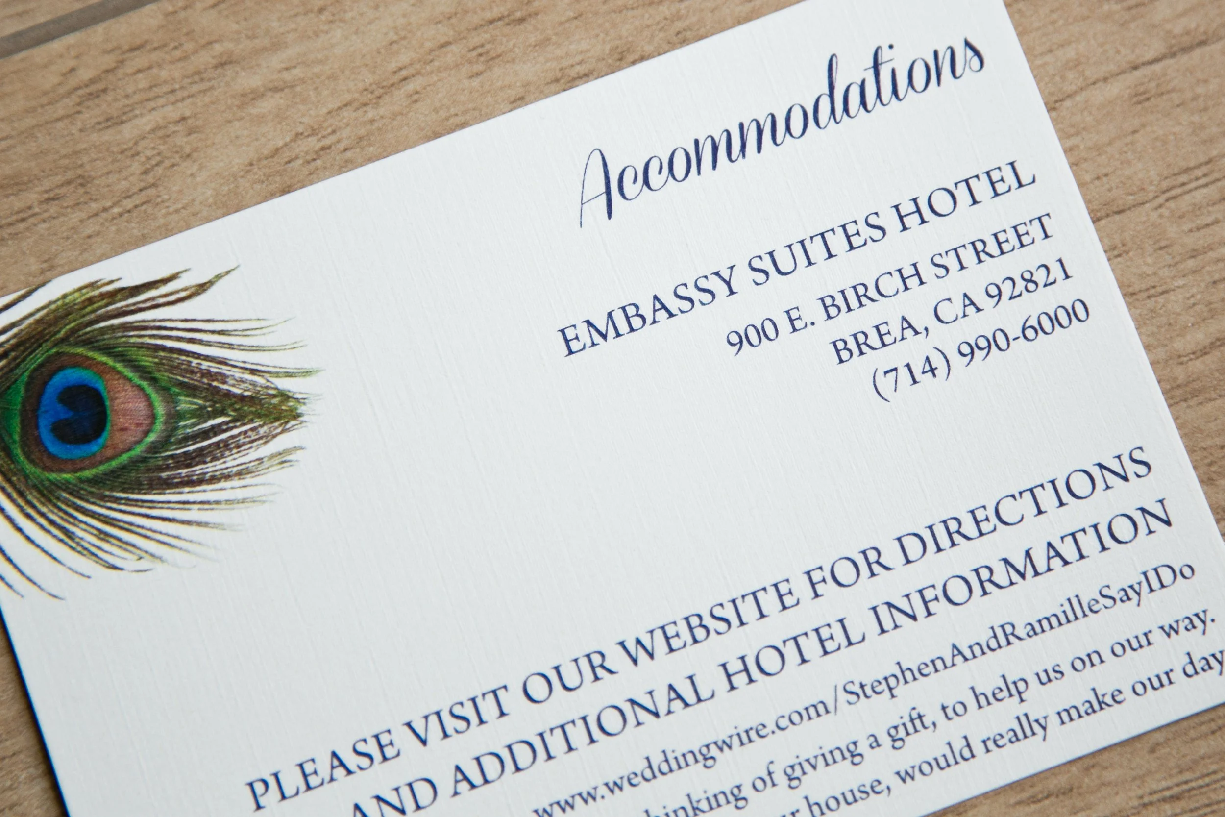 peacock-feather-wedding-invitation