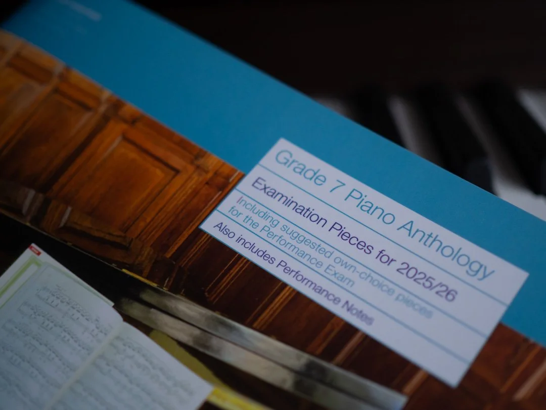 Front cover of Graded Piano Anthology Grade 7 for ABRSM 2025–2026 by Edition Peters