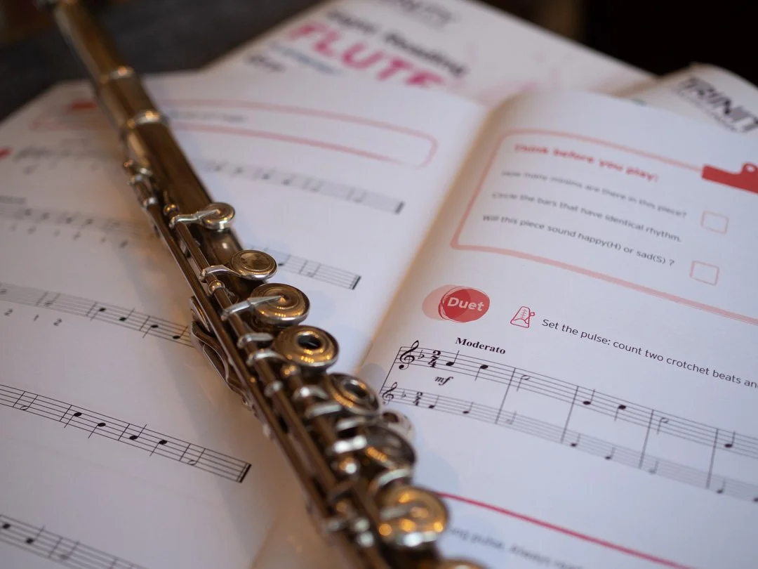 Example of a teacher-student duet from Trinity’s Flute Sight-Reading: A Progressive Method