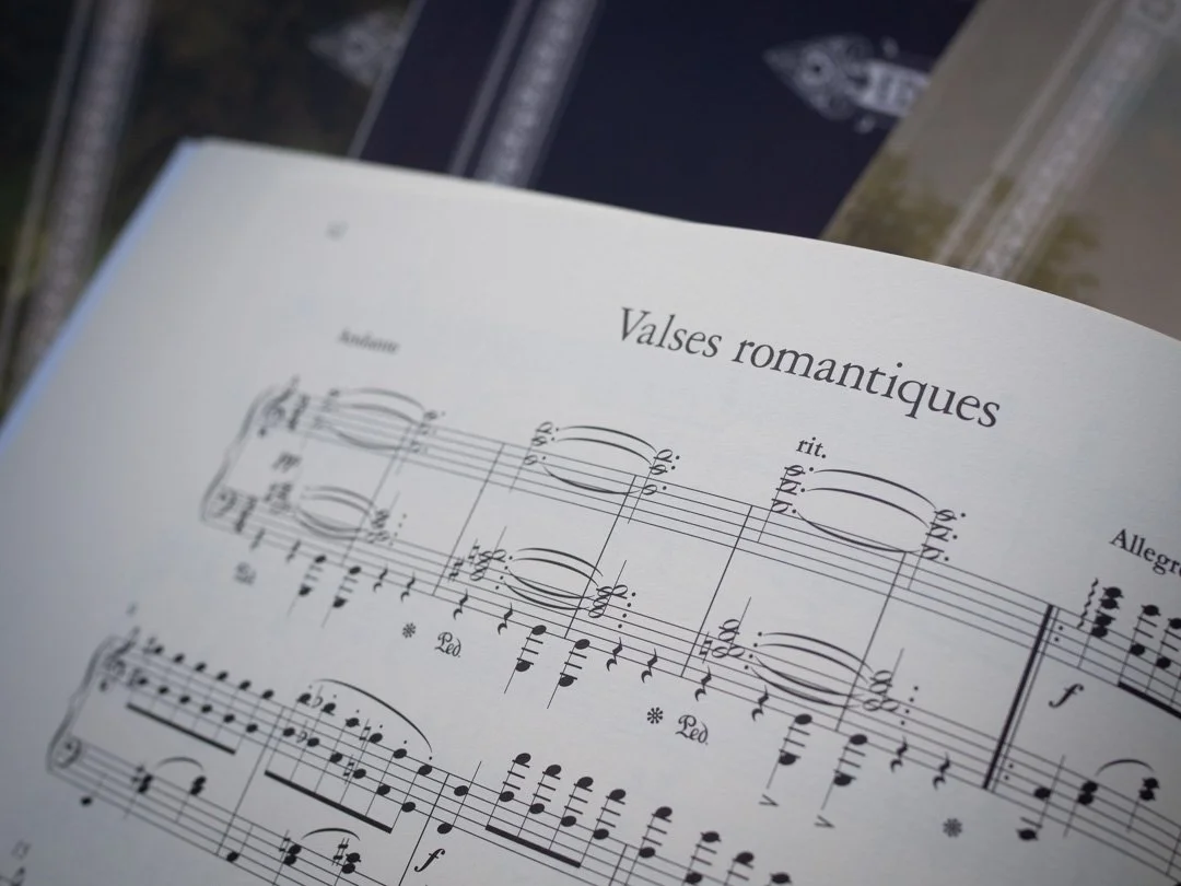 Sheet music of Valse romantique by Clara Schumann from the Edition Peters Masterpieces for Piano series