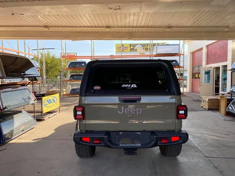 Jeep ARE Topper 1.jpg