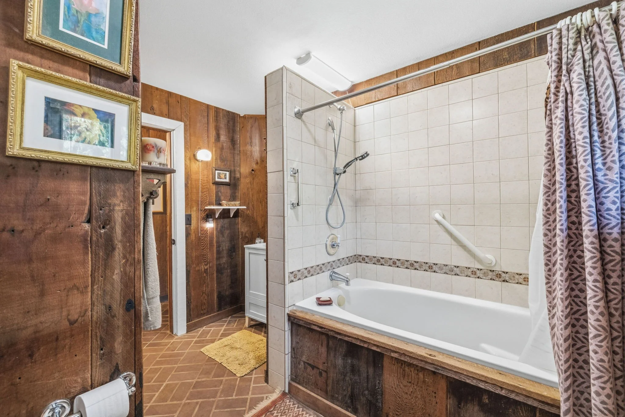 38-web-or-mls-22890 Mount Holly Ln-41.jpg