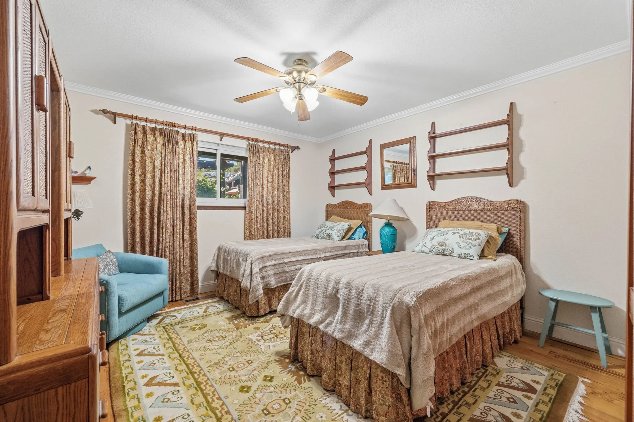 43-web-or-mls-22890 Mount Holly Ln-48.jpg