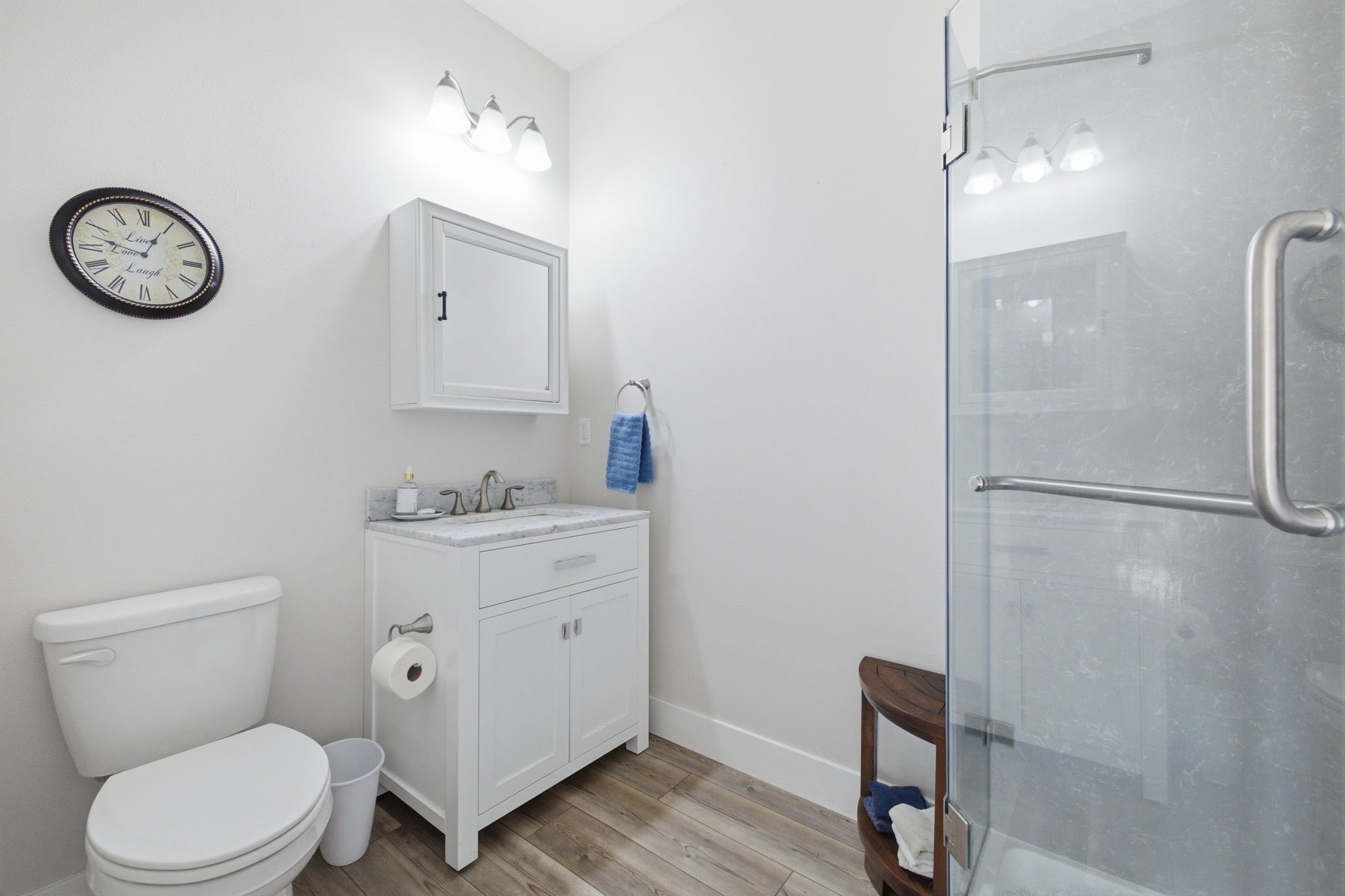 105-web-or-mls-22890 Mount Holly Re_012.jpg