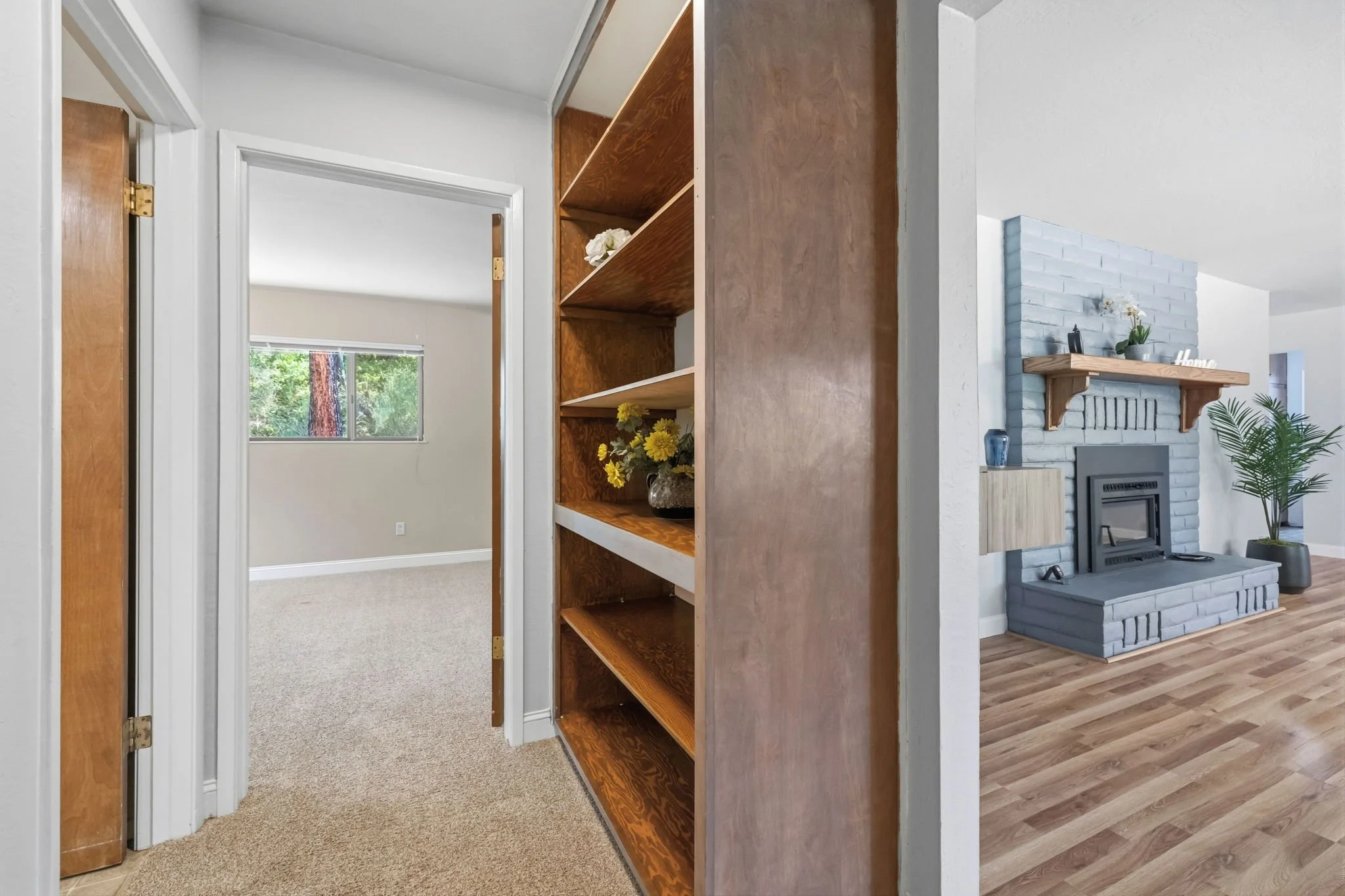 22-web-or-mls-19318 Mira Monte Rd-23.jpg
