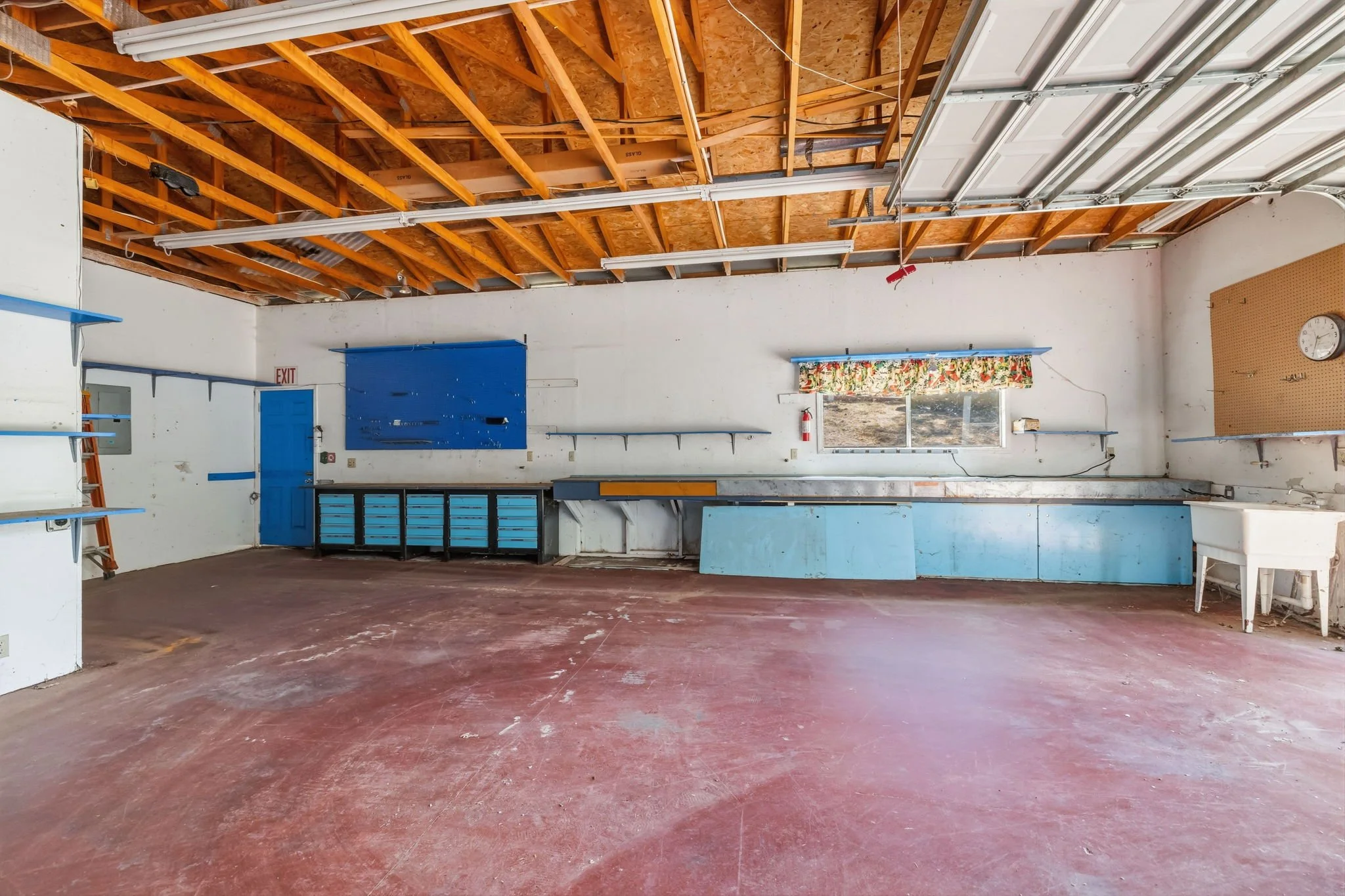 36-web-or-mls-19318 Mira Monte Rd-36.jpg