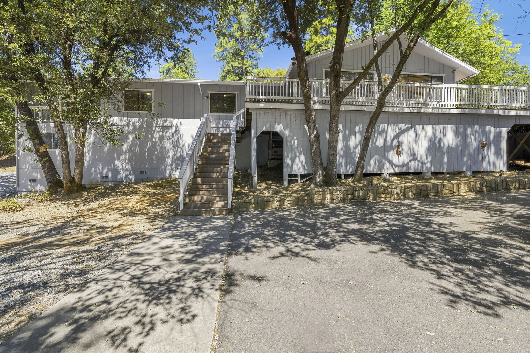 3-web-or-mls-22148 Crystal Falls_039.jpg