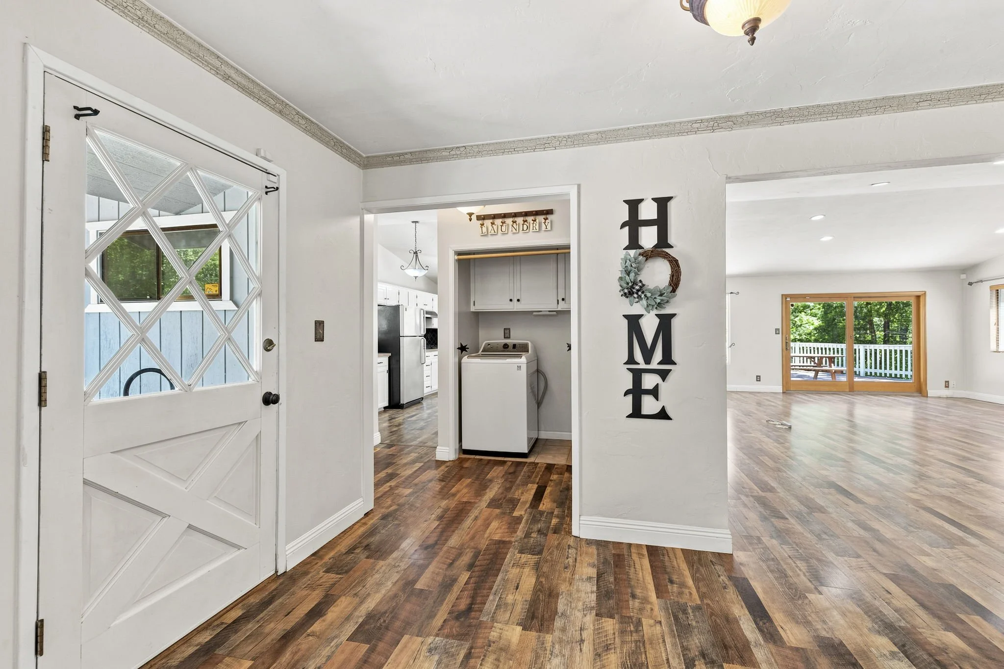 26-web-or-mls-22148 Crystal Falls_019.jpg