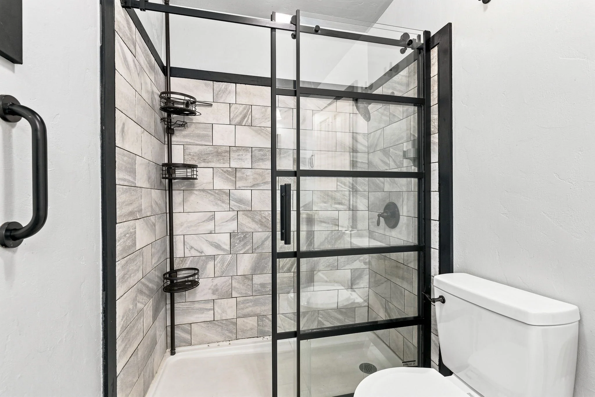 34-web-or-mls-22148 Crystal Falls_026.jpg